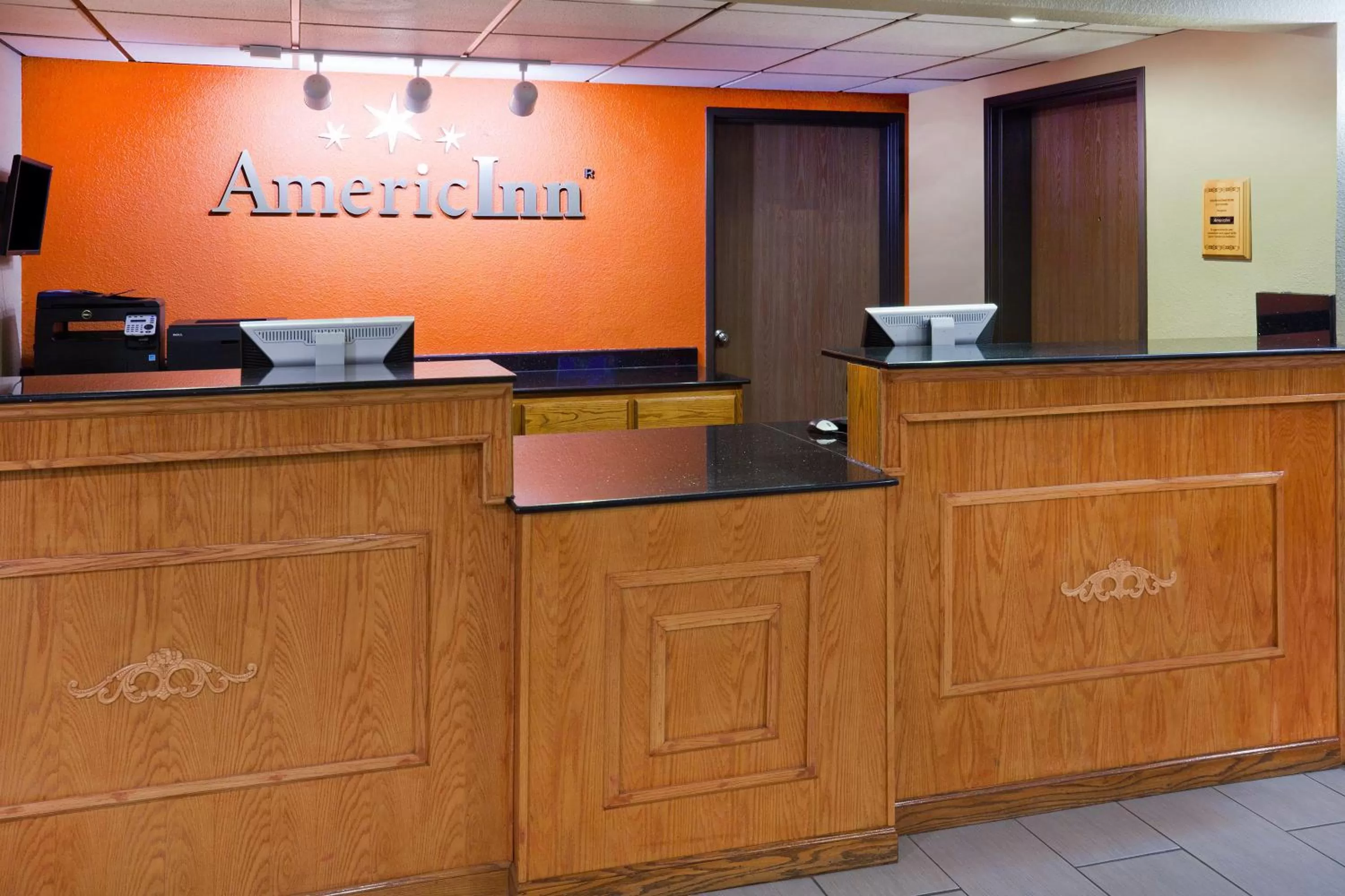 Lobby or reception in AmericInn by Wyndham Plover Stevens Point