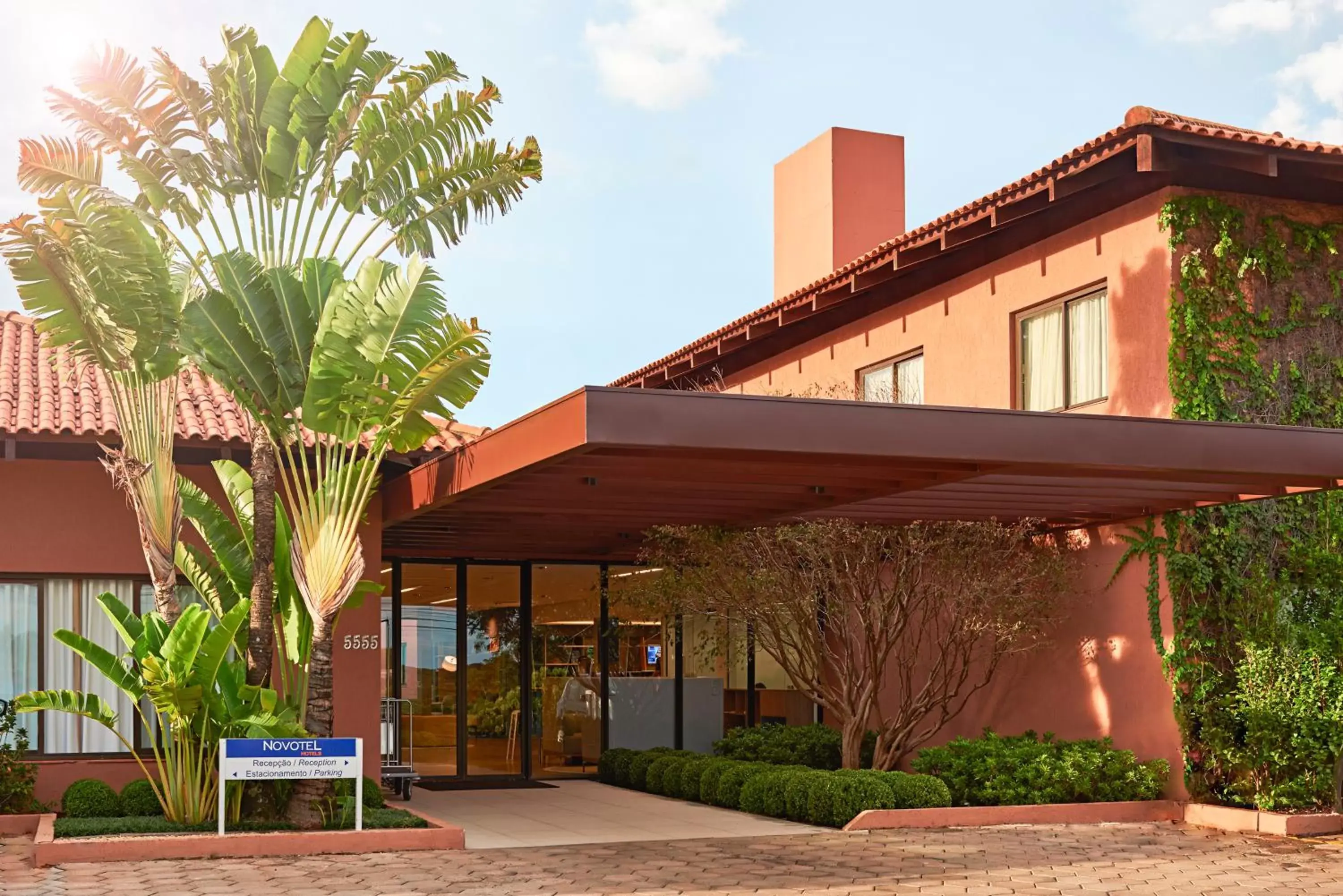 Facade/Entrance in Novotel Campo Grande