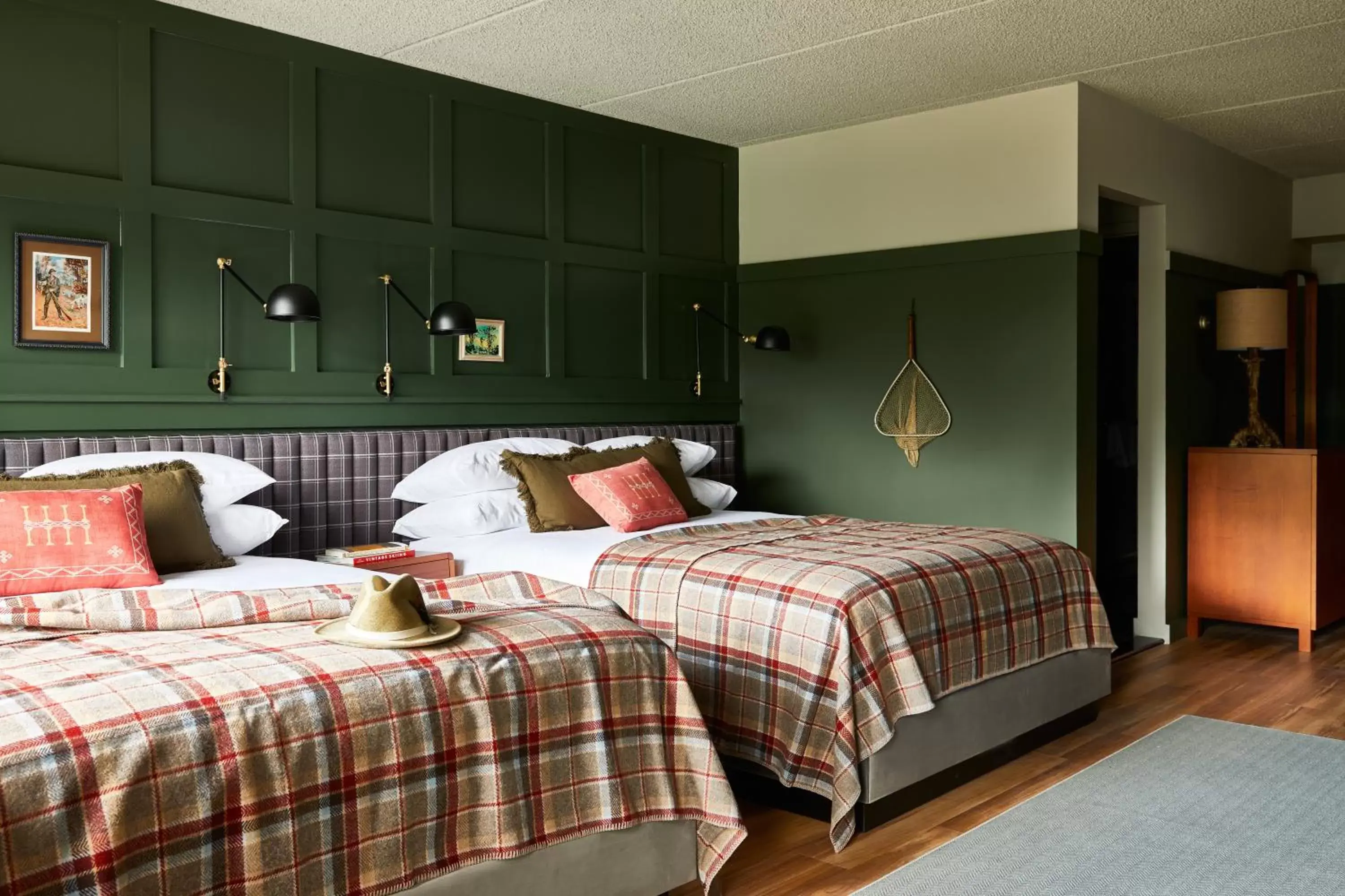 Bedroom, Bed in Hunter Lodge, a Bluebird by Lark Bedroom, Bed in Hunter Lodge, a Bluebird by Lark