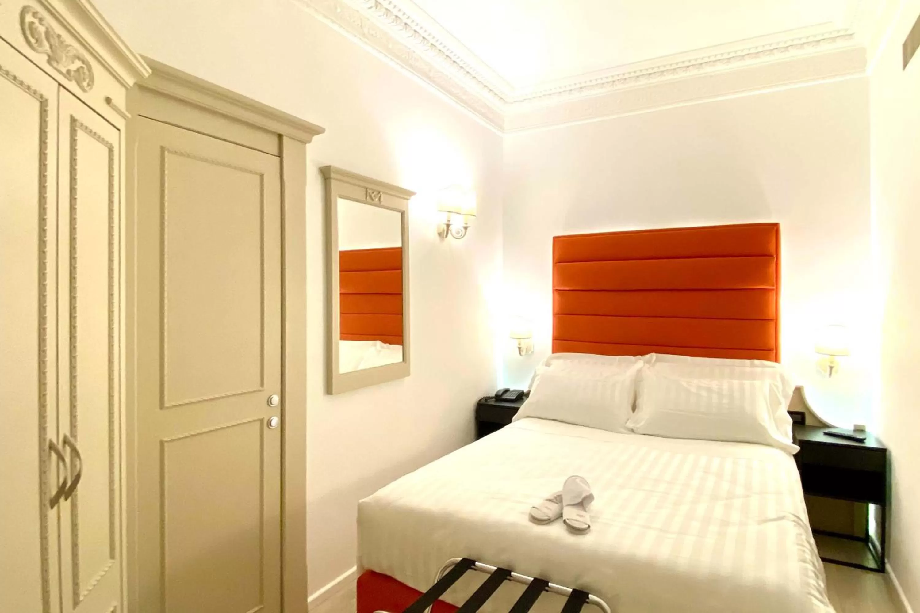 Bed in BB Hotels Smarthotel Bailey's