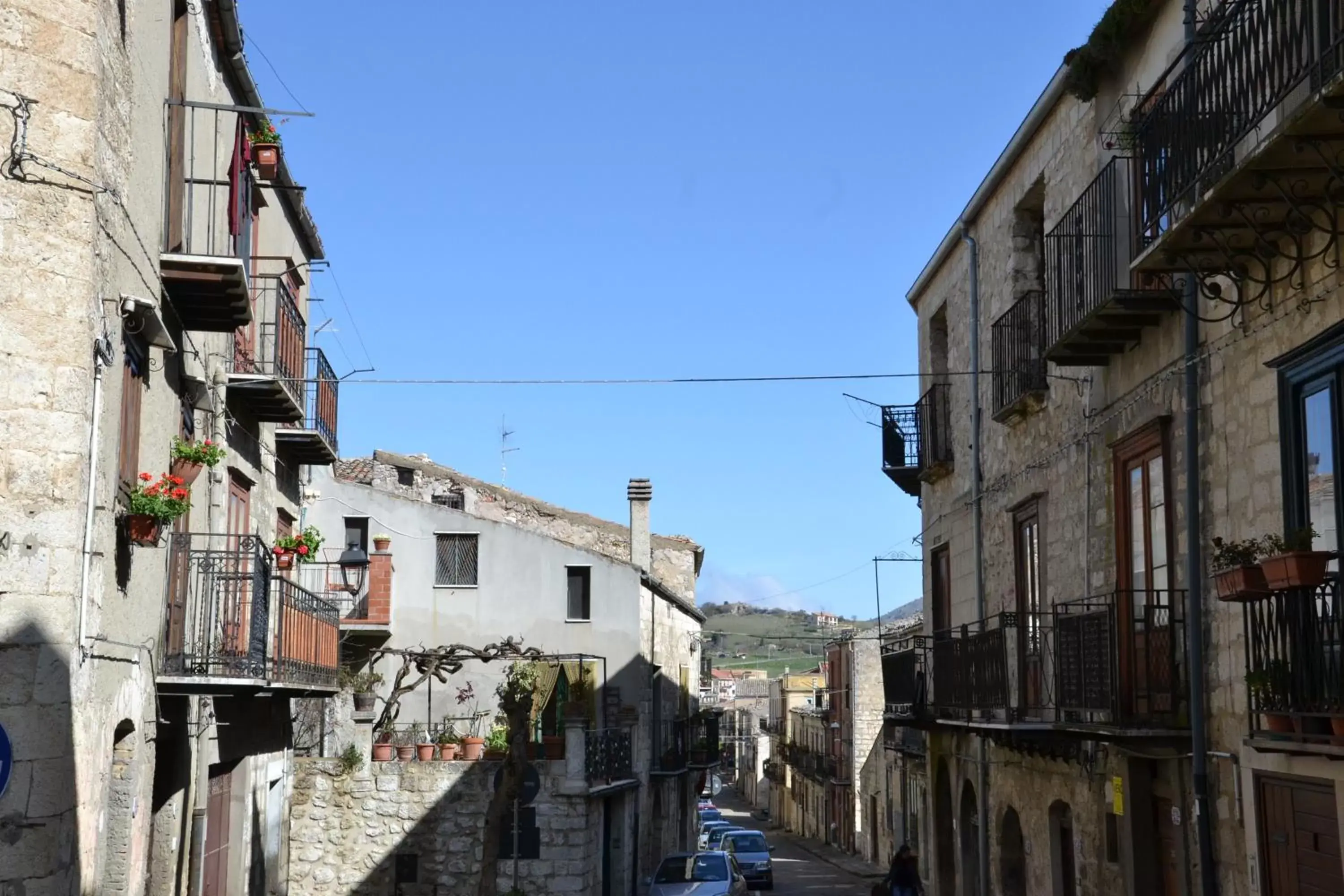 Facade/entrance, Neighborhood in La Casa del Pittore di Petralia