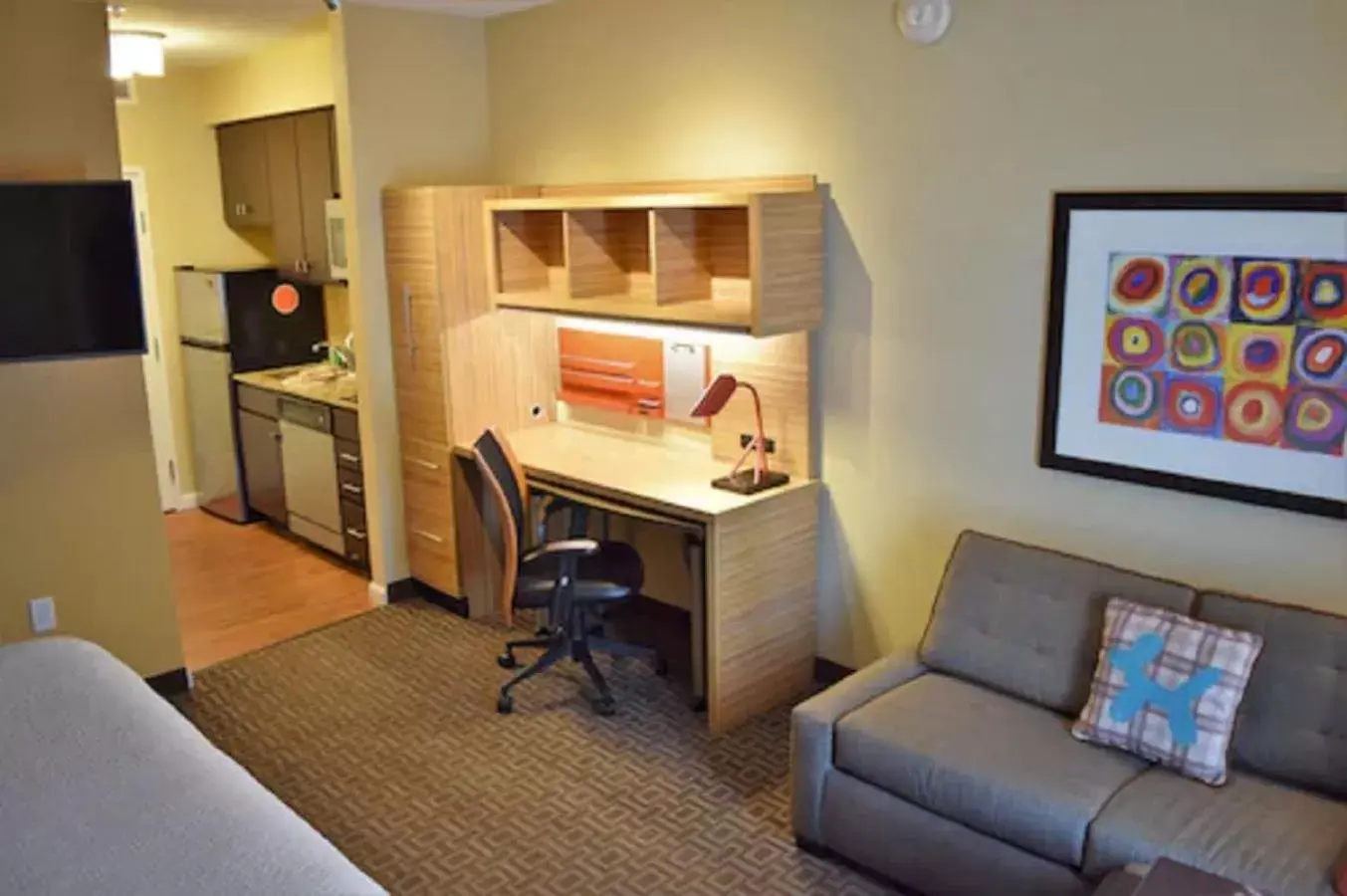 Bedroom in TownePlace Suites by Marriott Minneapolis near Mall of America