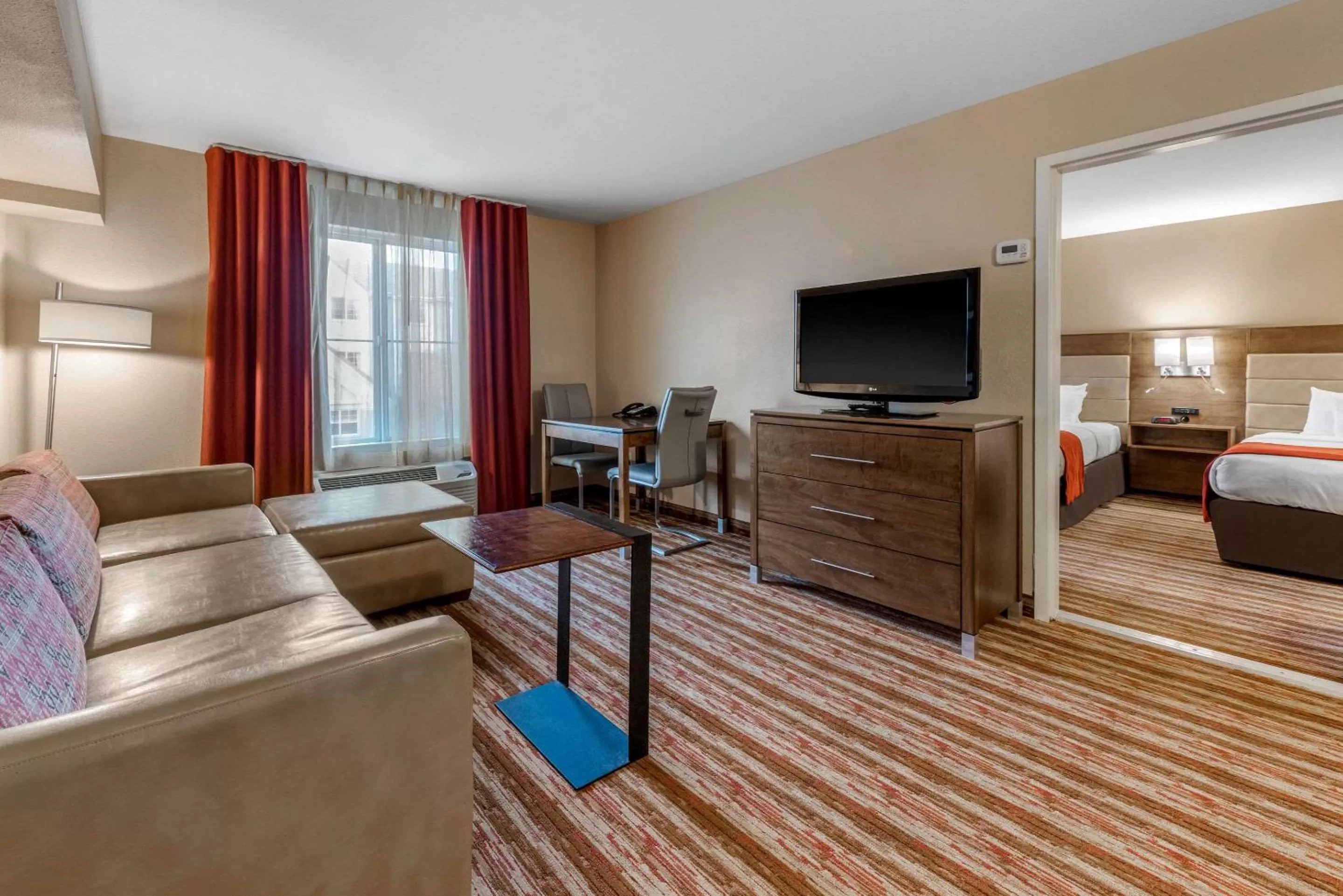 Photo of the whole room, Bed in Comfort Inn South San Jose - Morgan Hill