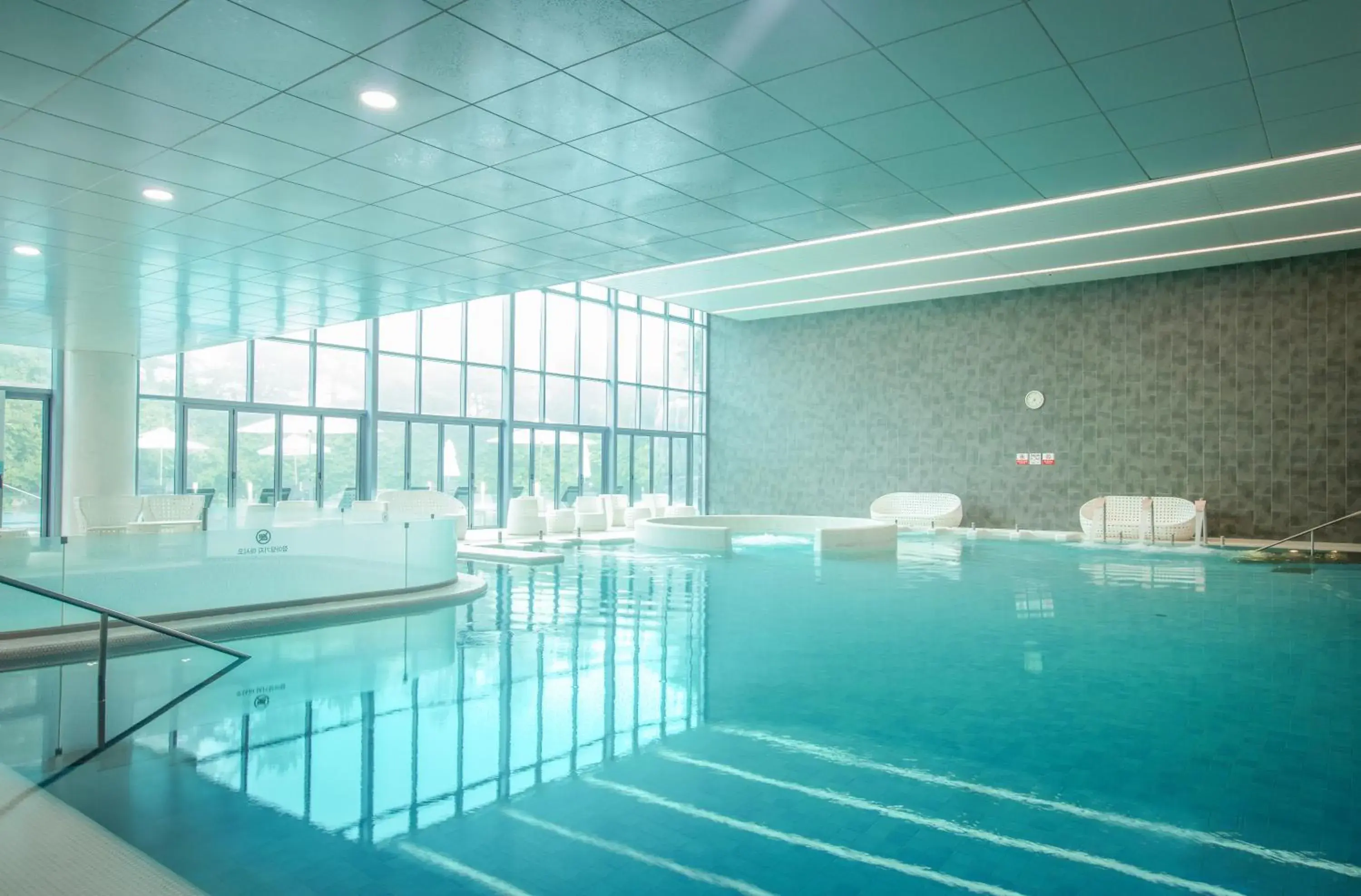Swimming Pool in We Hotel Jeju