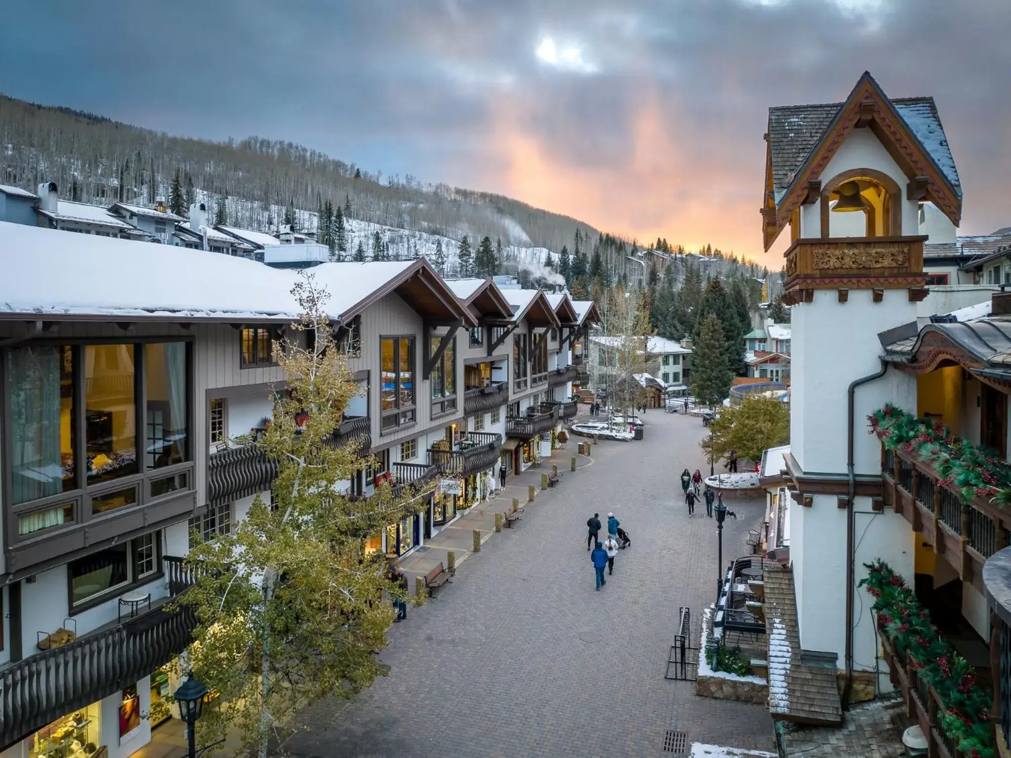 Property building in Lodge at Vail Condominiums