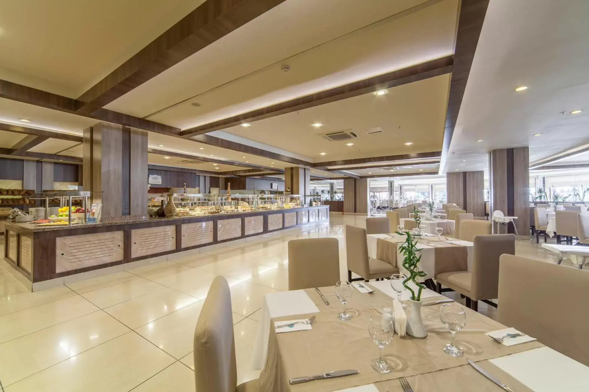 Restaurant/Places to Eat in Hotel Turan Prince - Ex Sentido Turan Prince