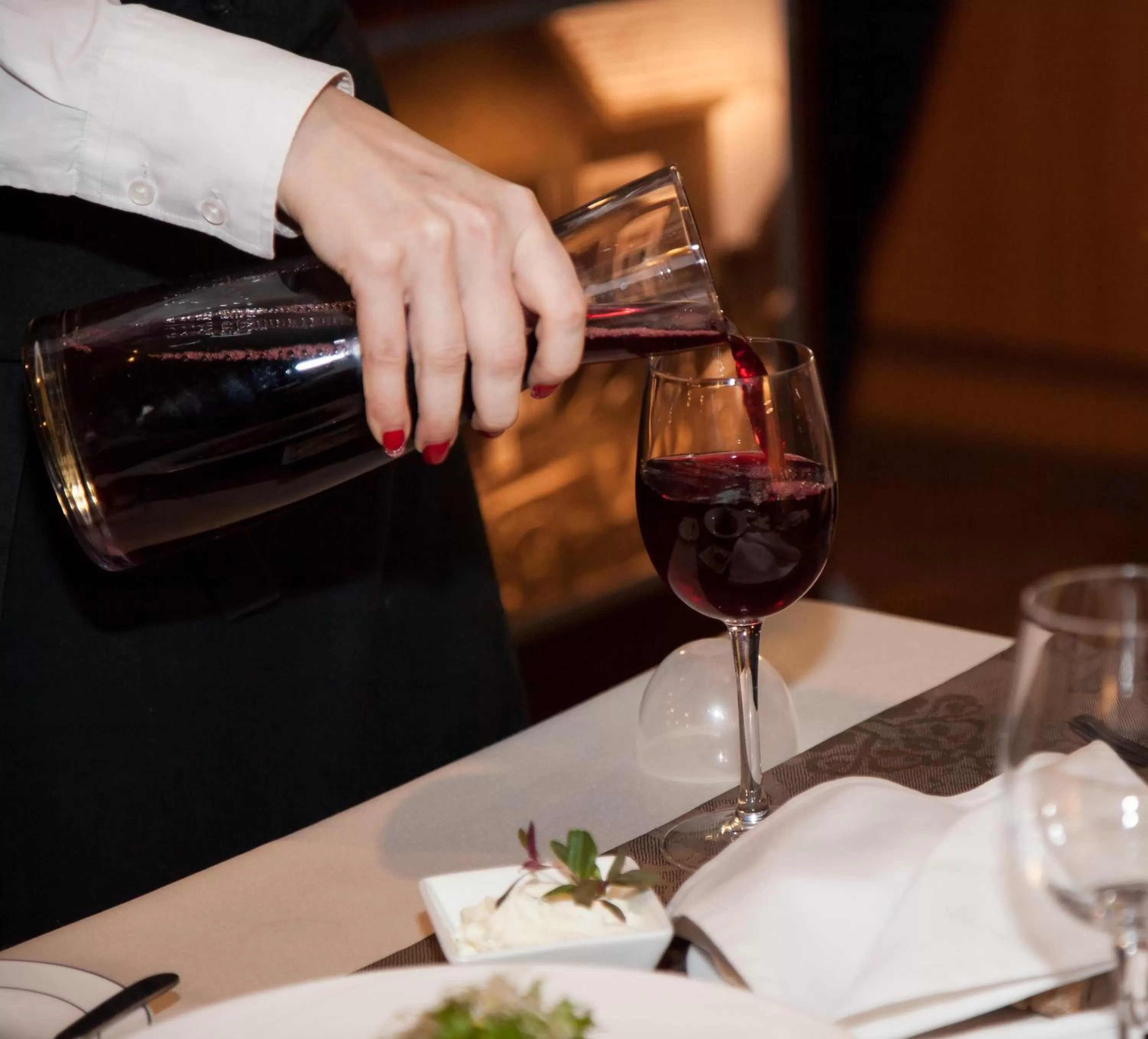 Restaurant/places to eat in Pesa Hotel