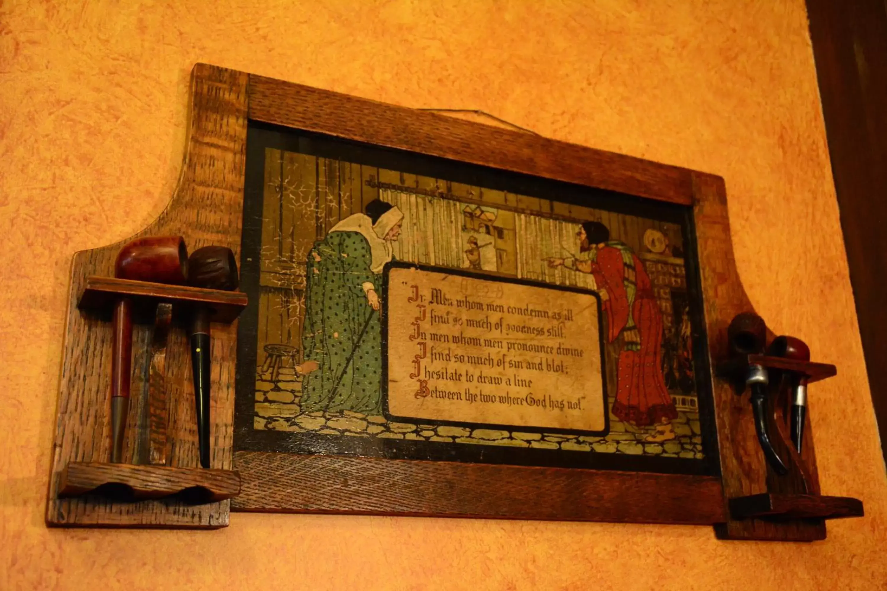 Decorative detail in Stone Soup Inn