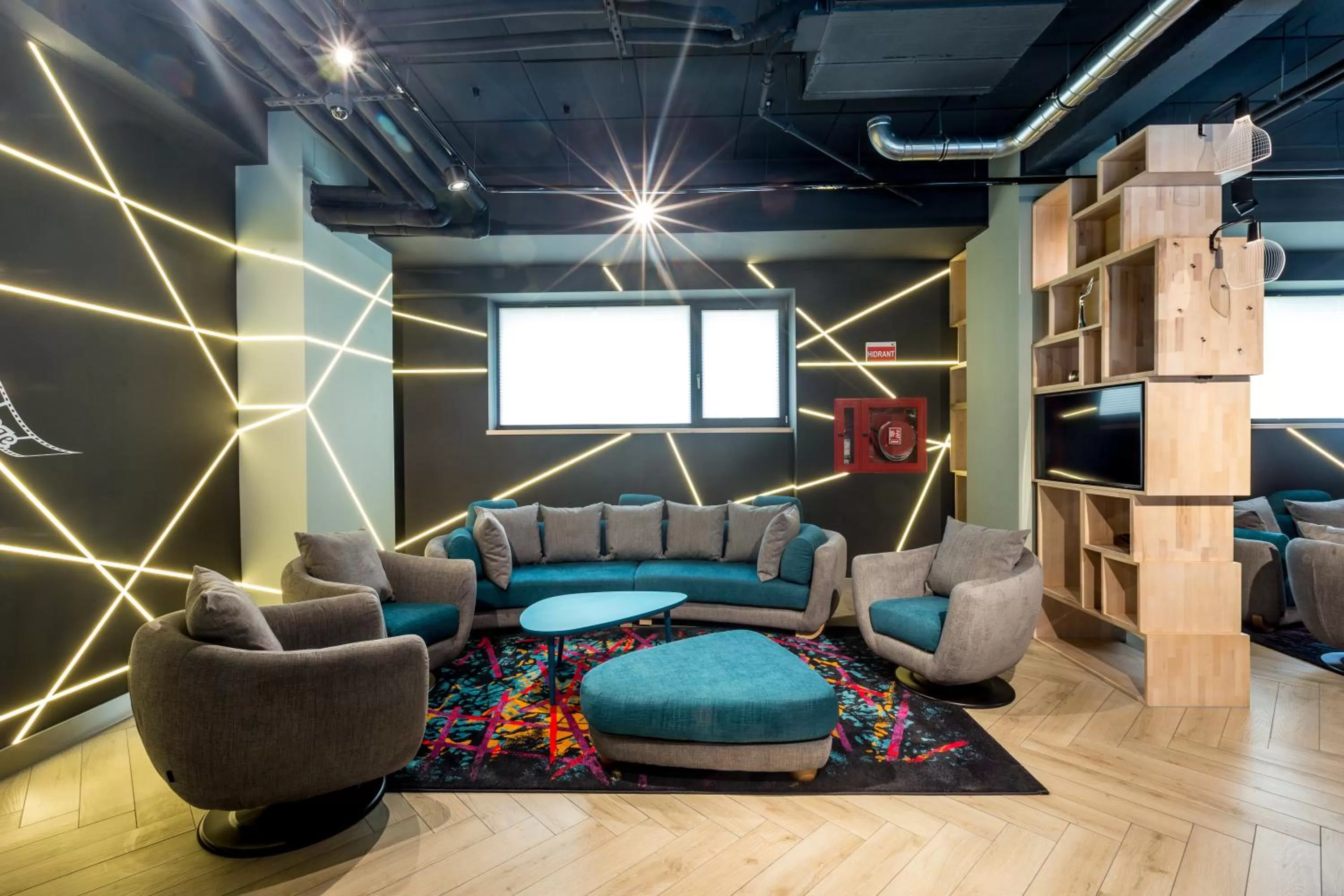 Communal lounge/ TV room in Mava Apartamente