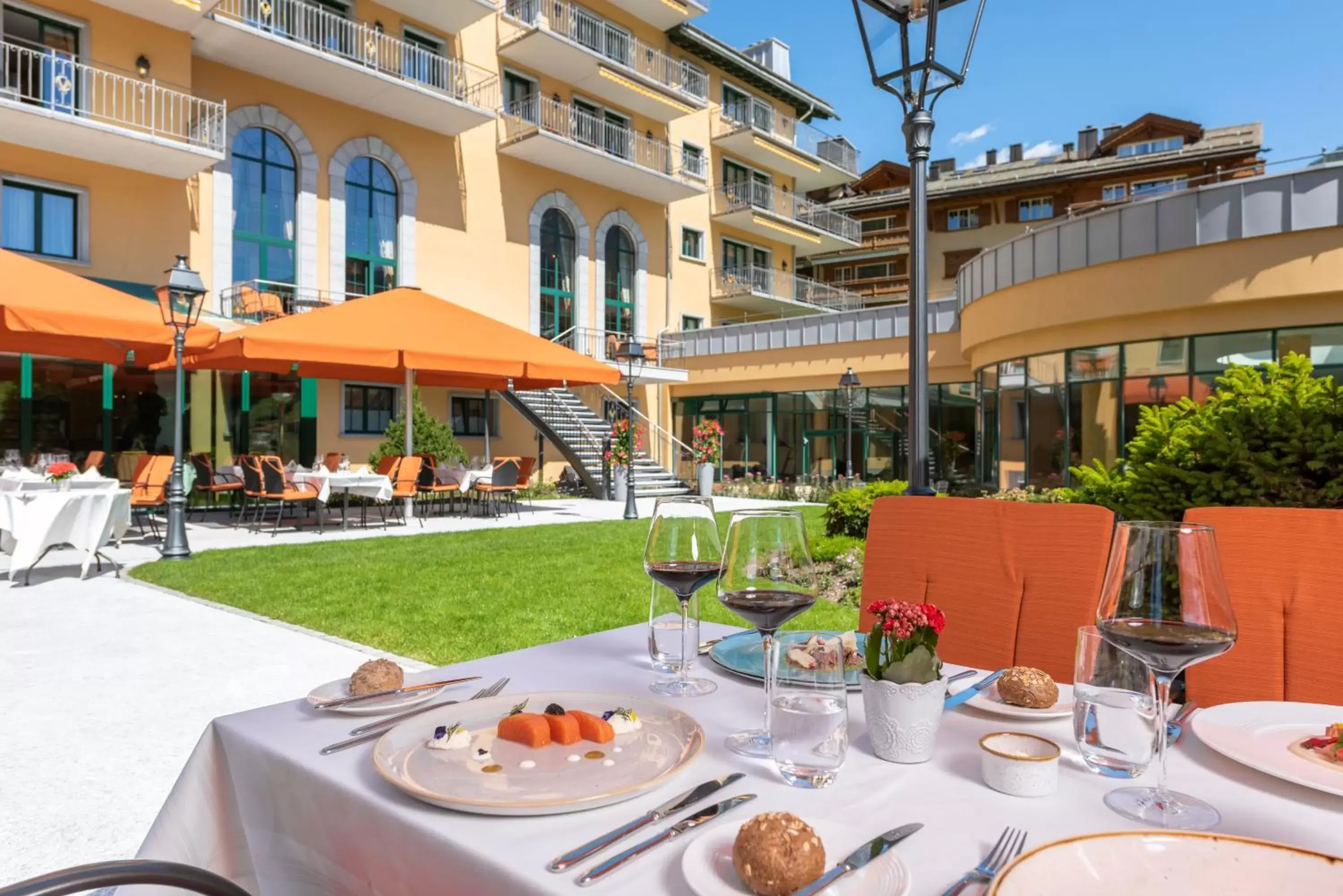 Staff, Restaurant/Places to Eat in Hotel Vereina