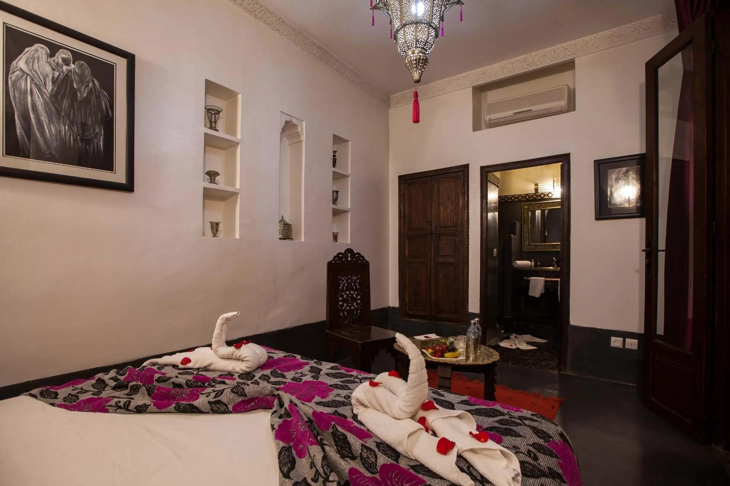 Bedroom, Bed in Riad Alaka