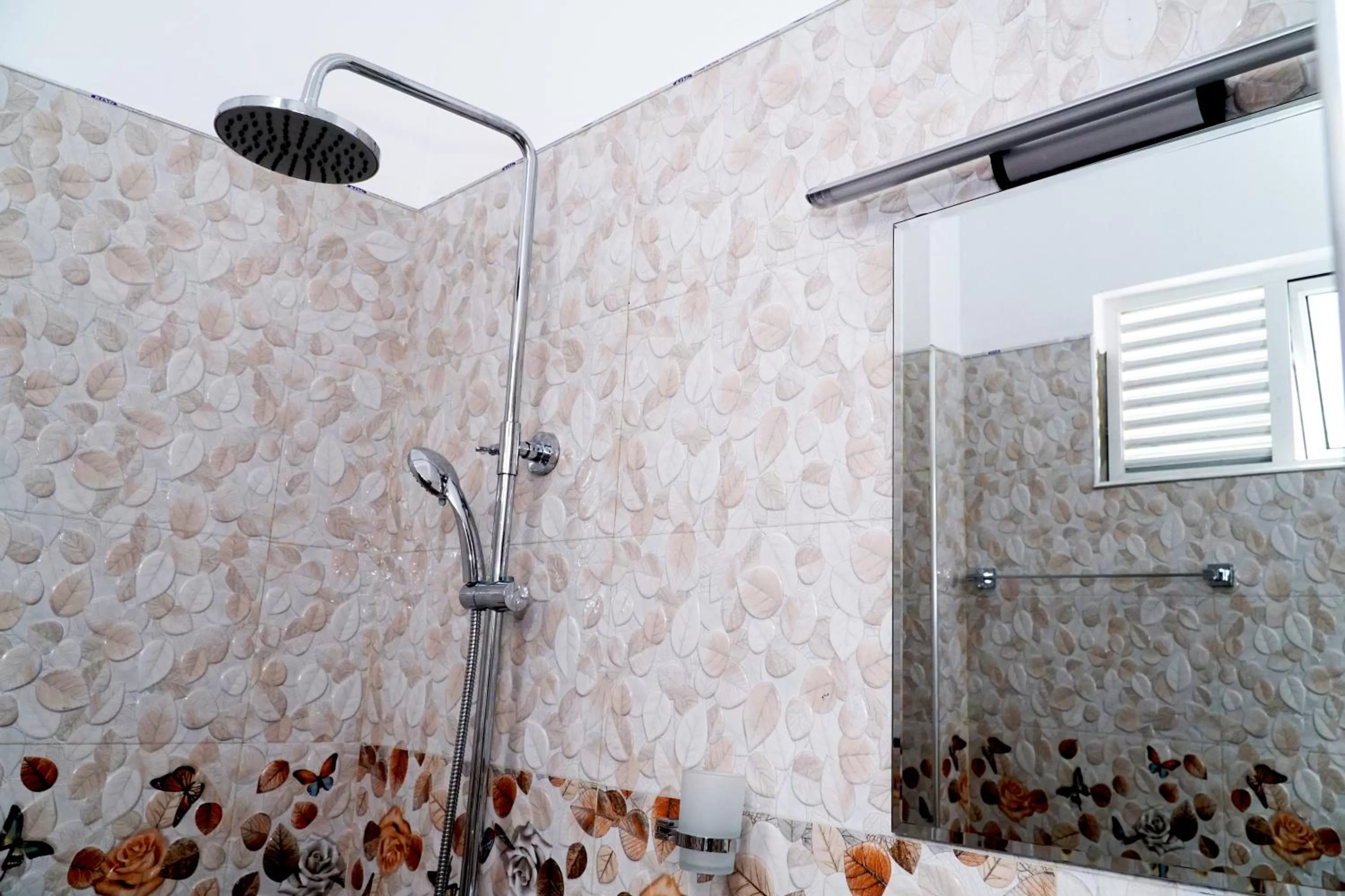 Property building, Bathroom in Airport 4 Season Transit Hotel