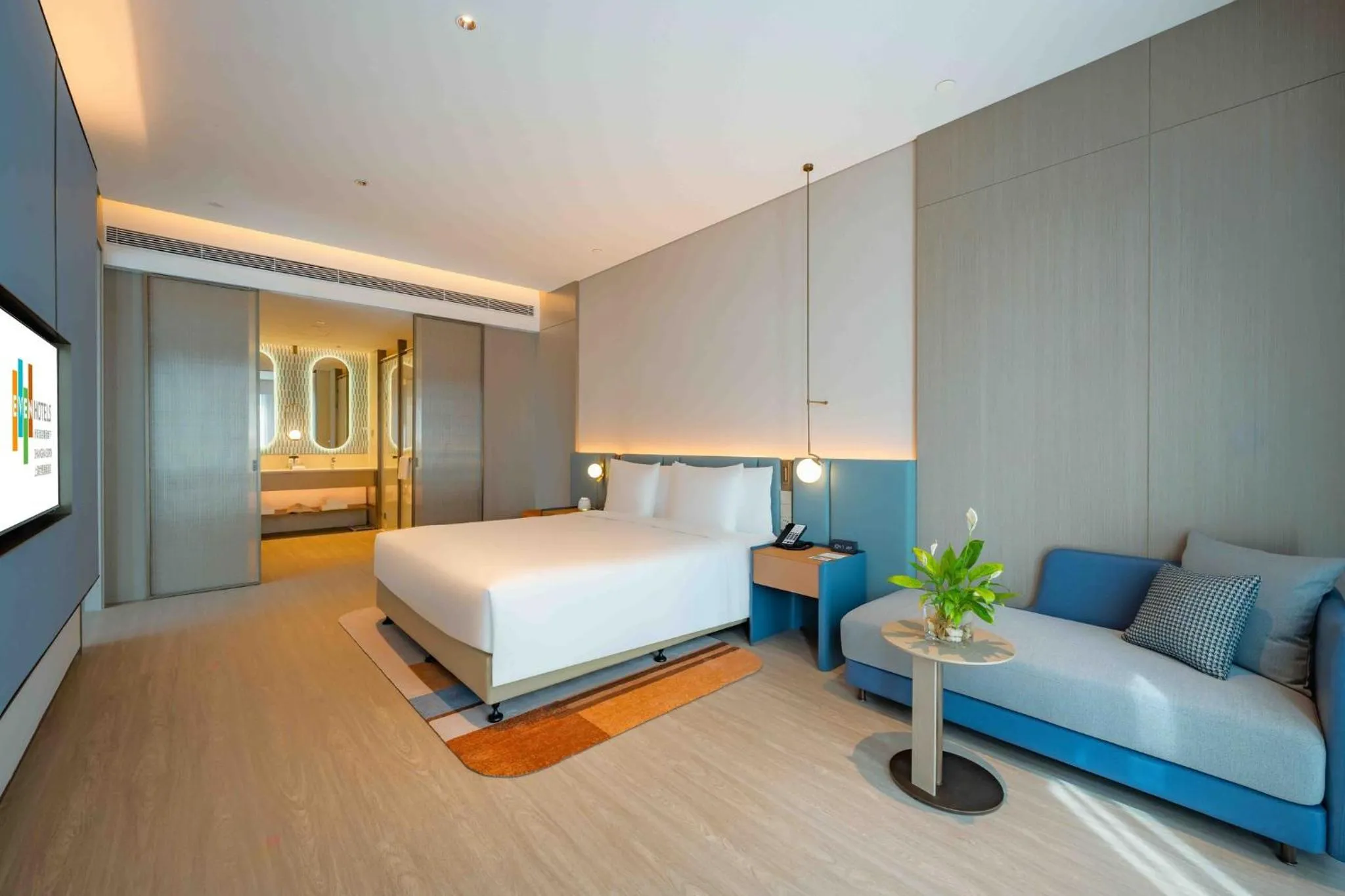 Photo of the whole room, Bed in EVEN Hotels Shanghai Expo by IHG