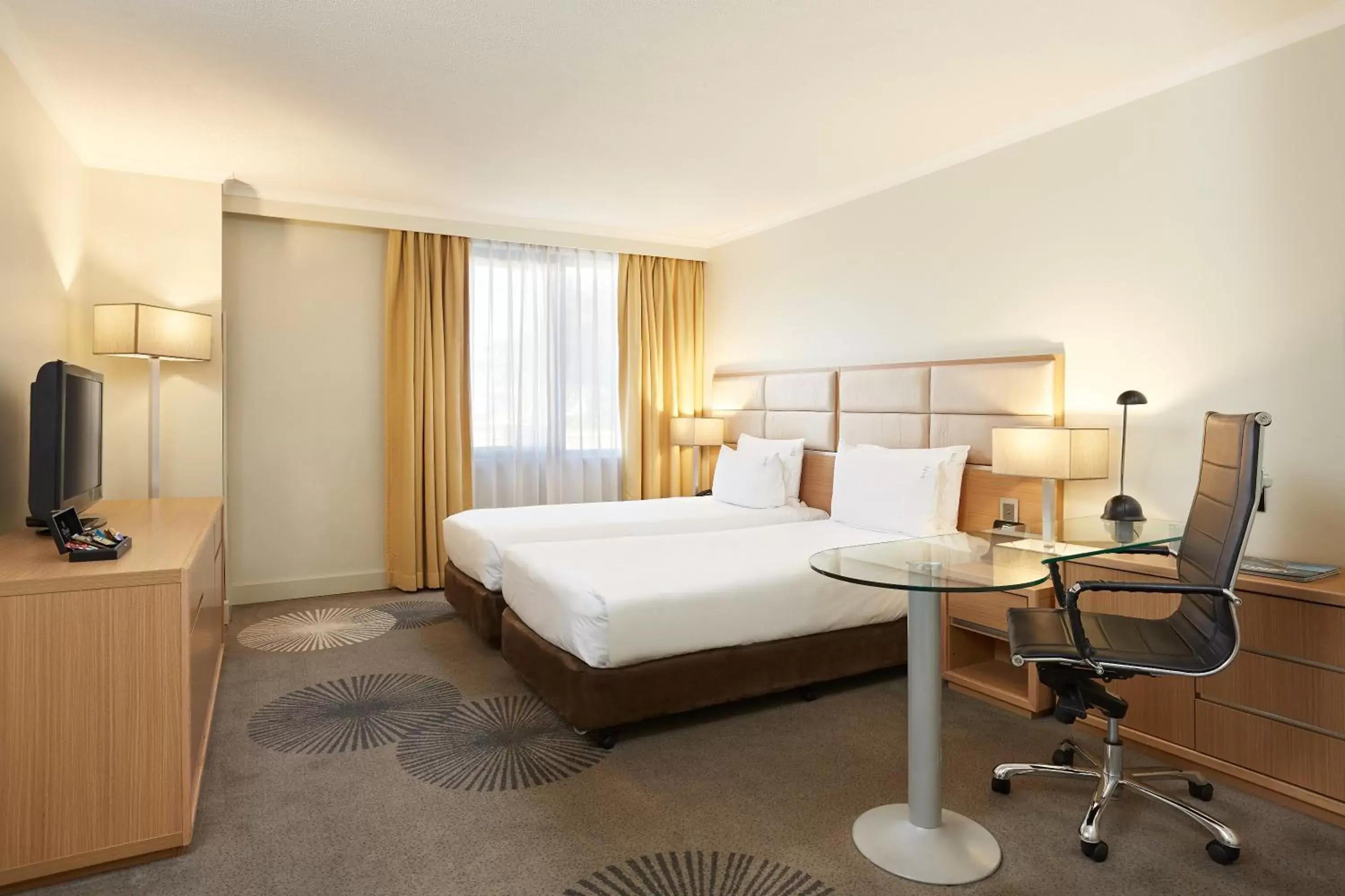 Bed in Holiday Inn Parramatta by IHG Bed in Holiday Inn Parramatta by IHG