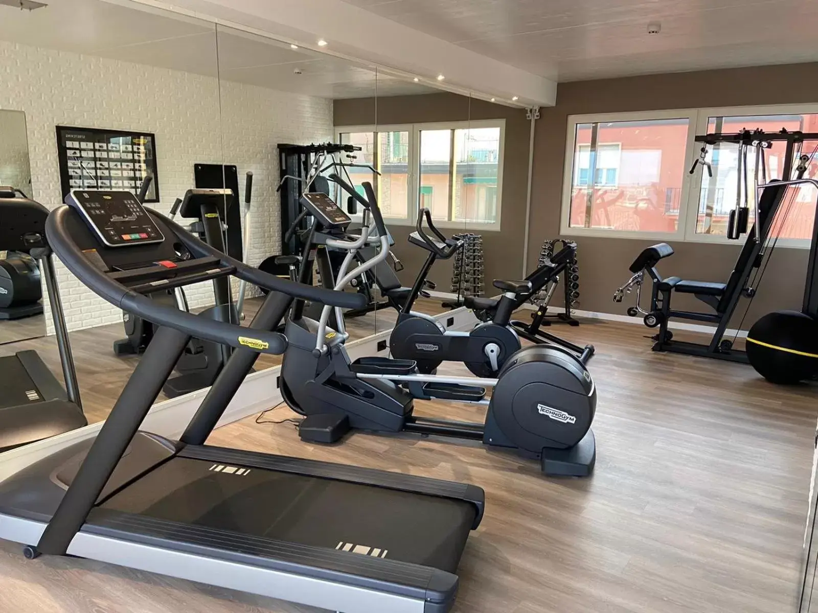 Fitness centre/facilities in Hotel Giberti & Spa Fitness centre/facilities in Hotel Giberti & Spa