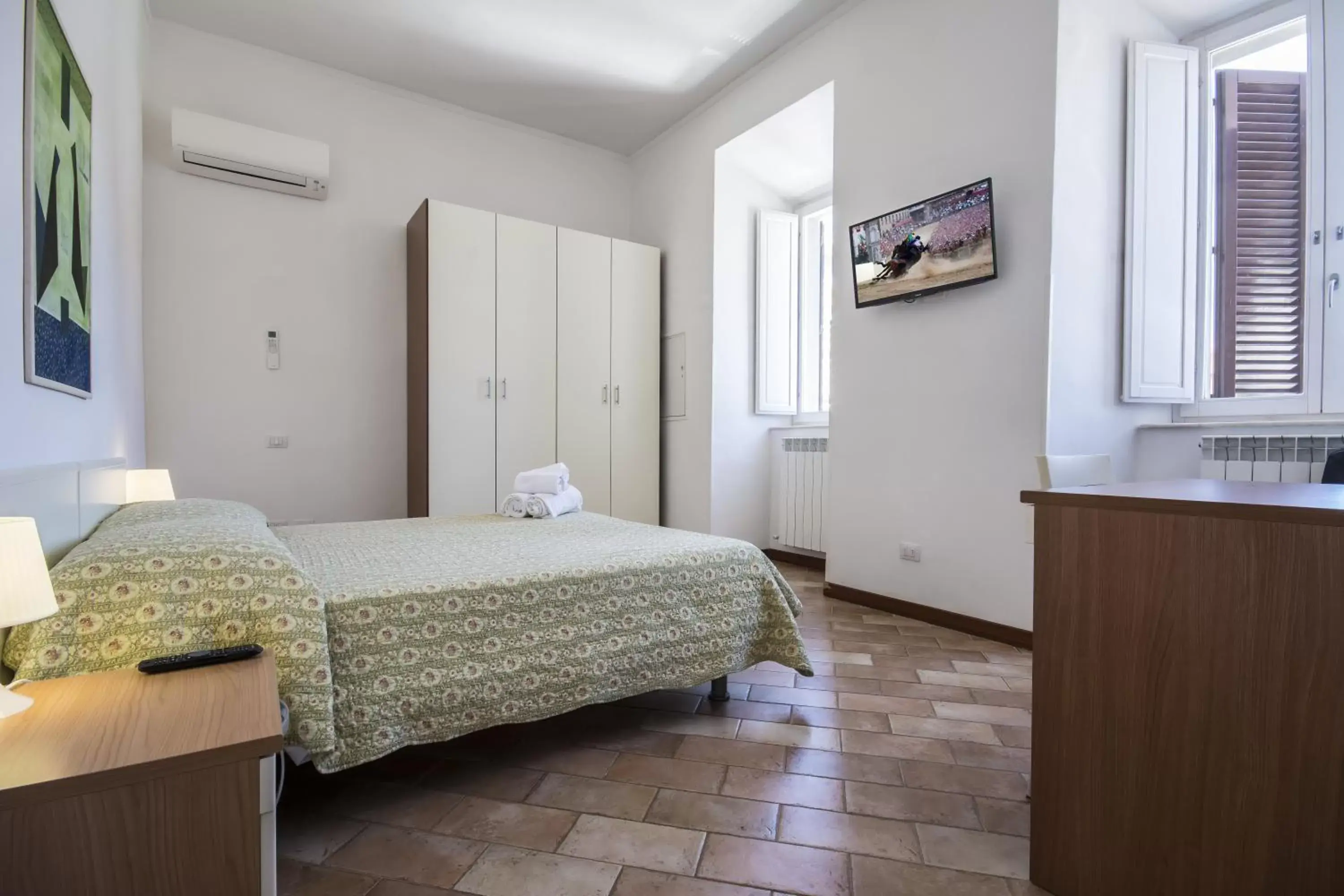 Photo of the whole room, Bed in GH Paradiso - Apartments