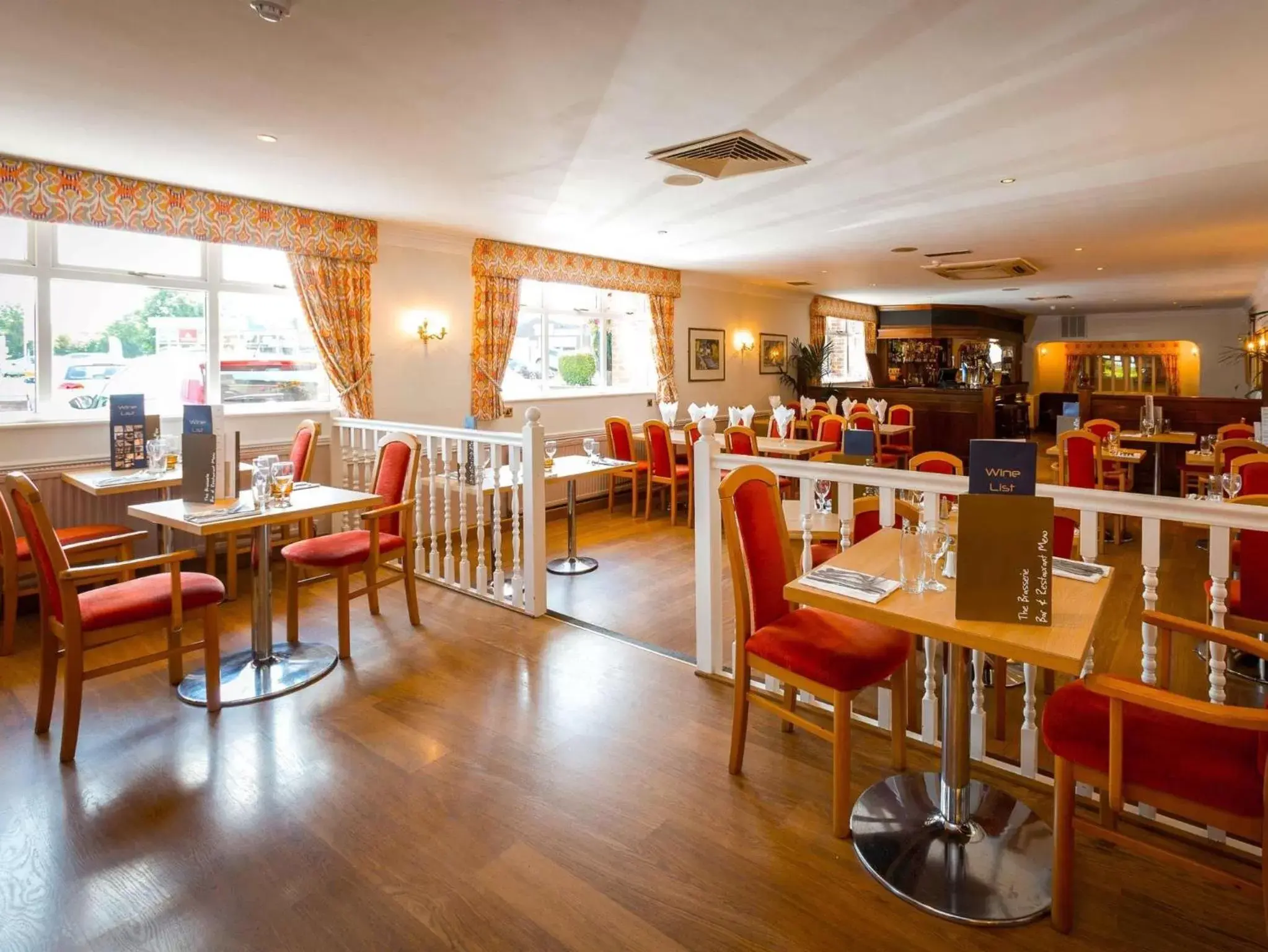 Restaurant/Places to Eat in Consort Hotel