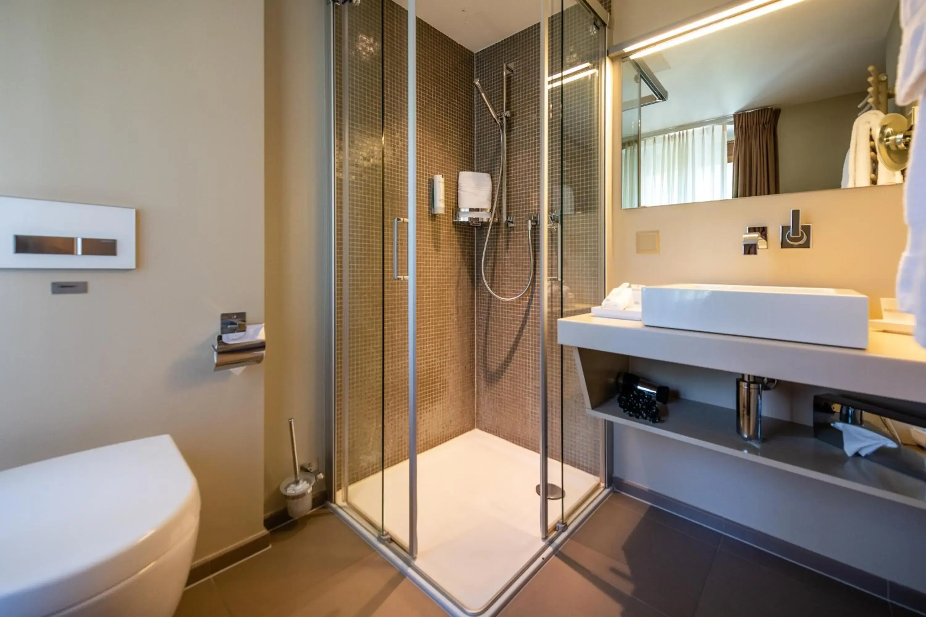 Shower, Bathroom in Hostellerie Le Petit Manoir