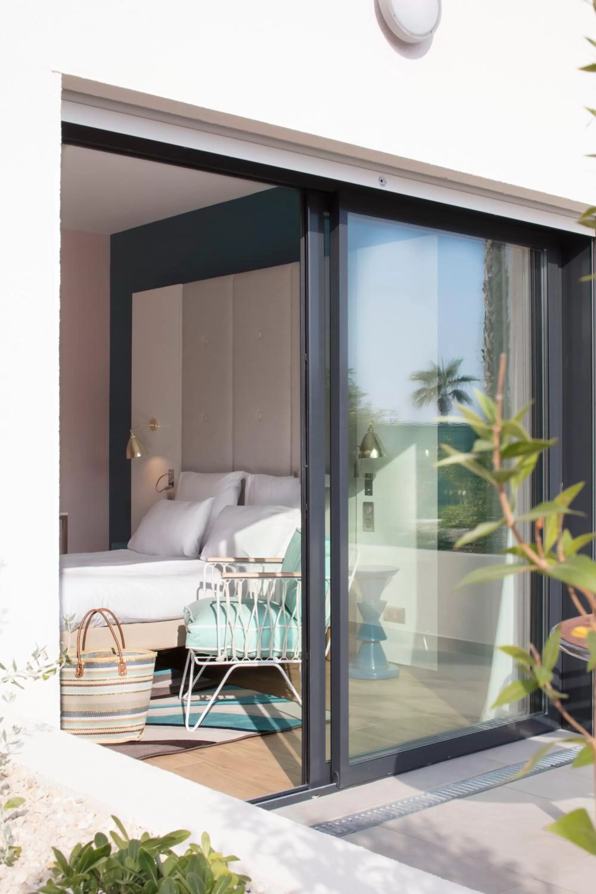 Facade/entrance, Bed in Mercure Villeneuve Loubet Plage