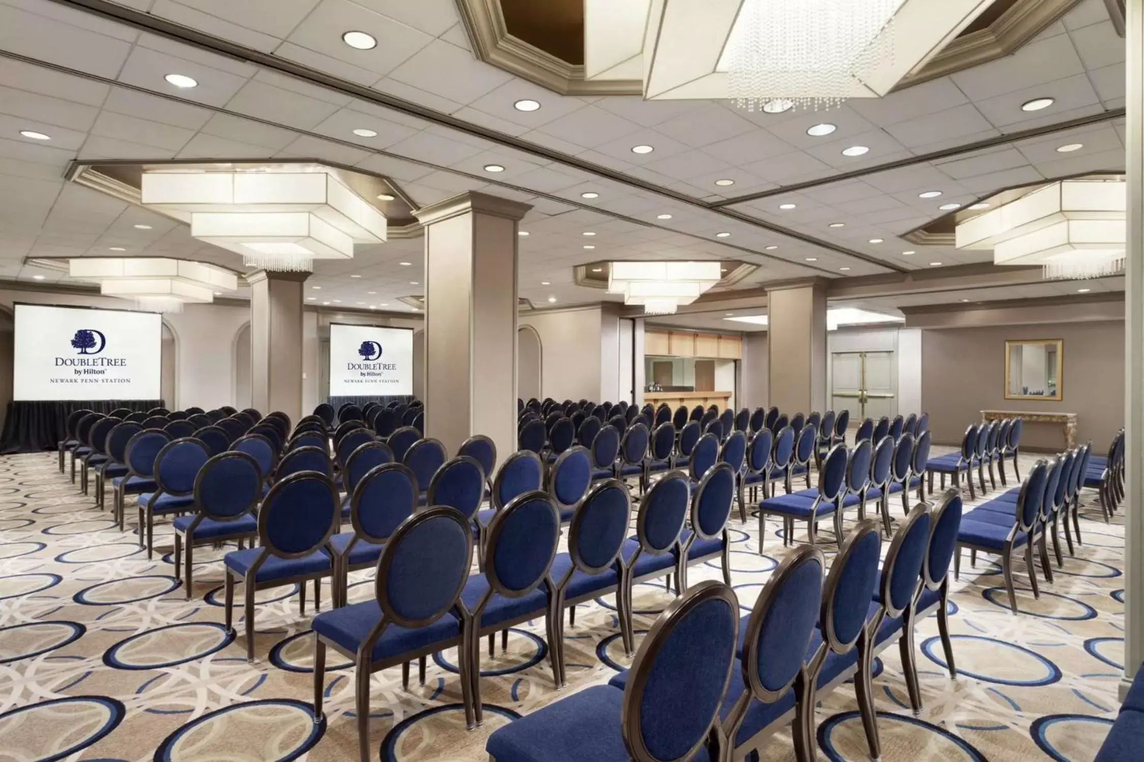 Meeting/conference room in DoubleTree by Hilton Newark Penn Station, NJ