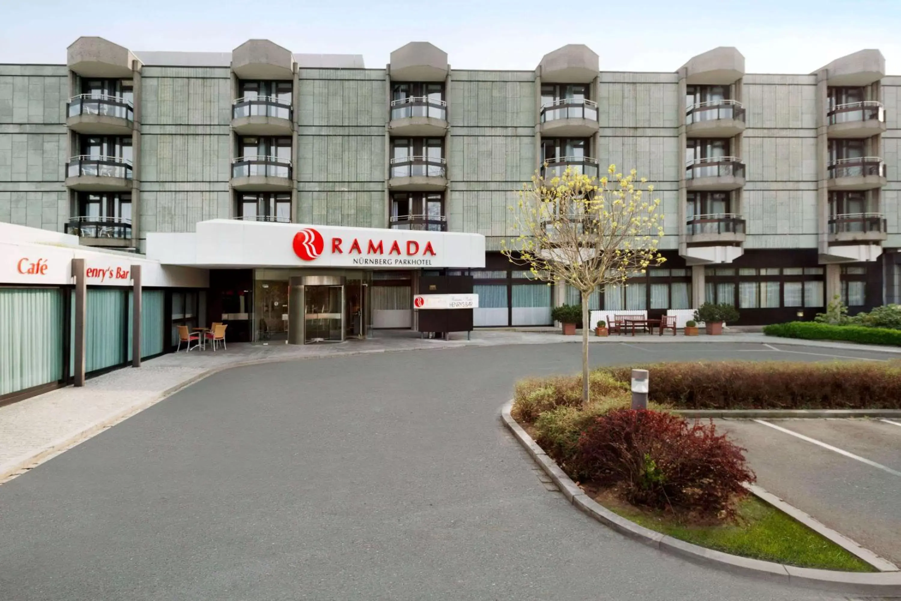 Property building in Ramada Nuernberg Parkhotel