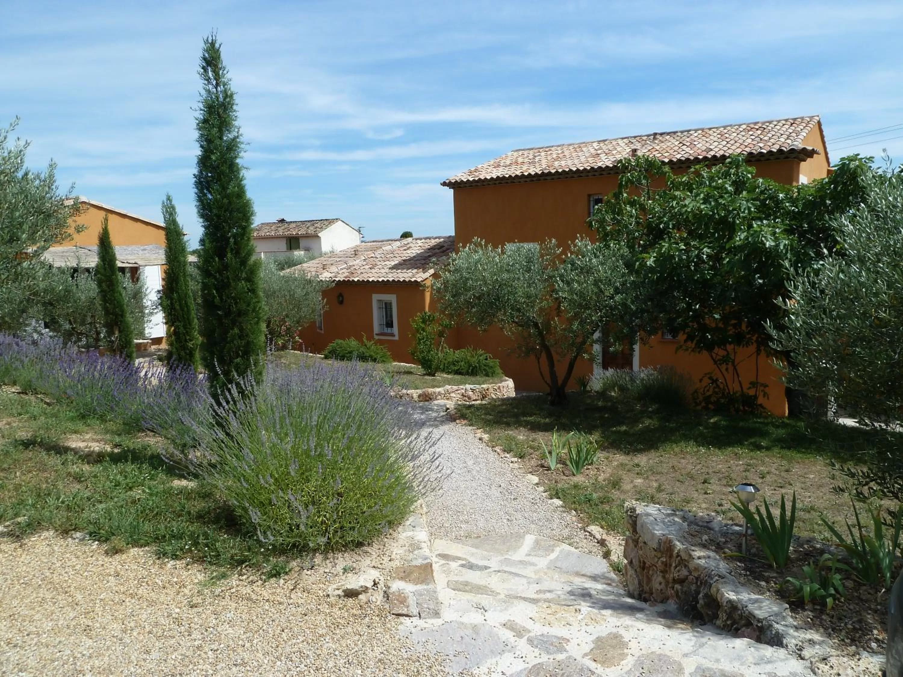 Facade/entrance, Property Building in Mas de l'Olivette