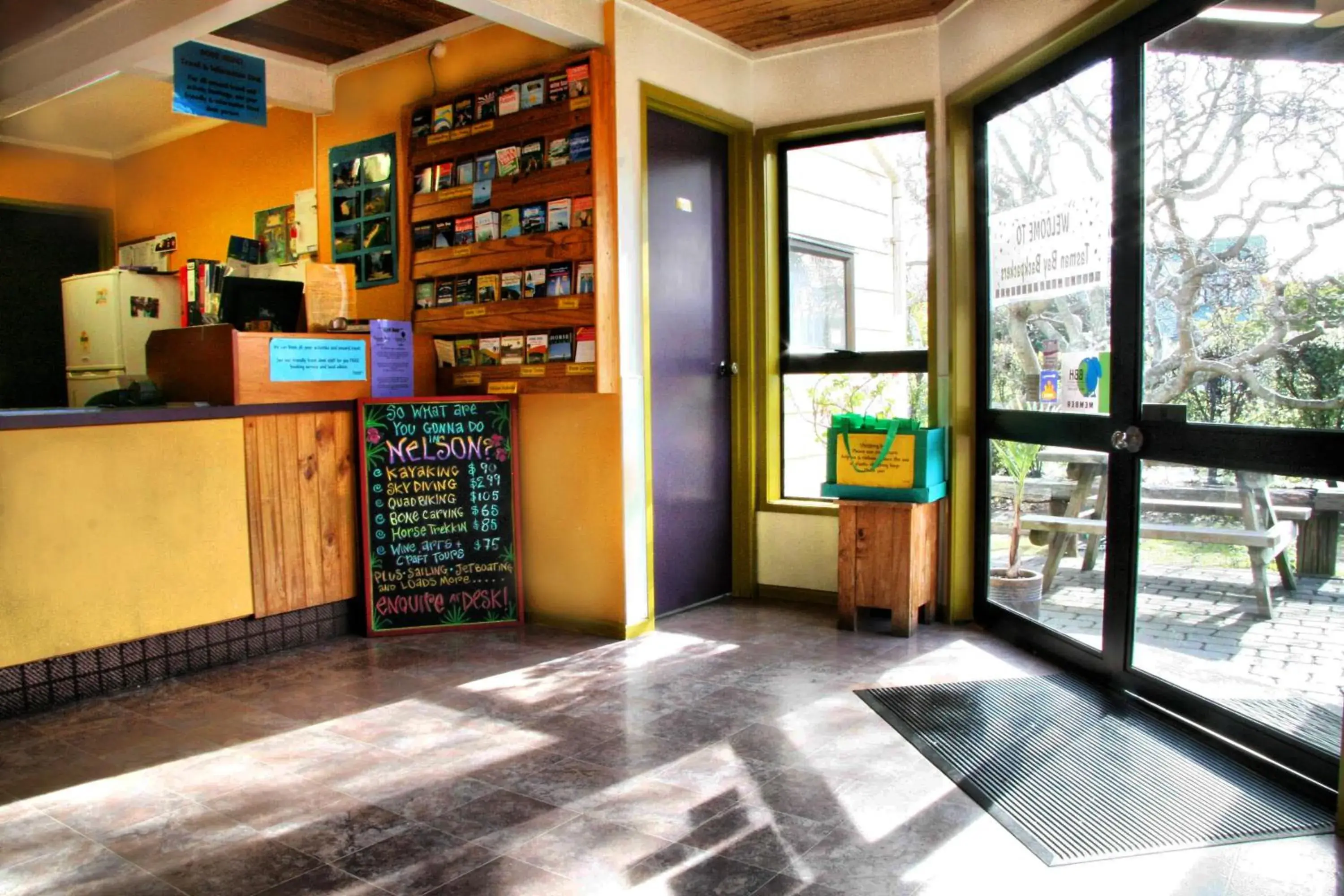 Lobby or reception in Tasman Bay Backpackers Lobby or reception in Tasman Bay Backpackers