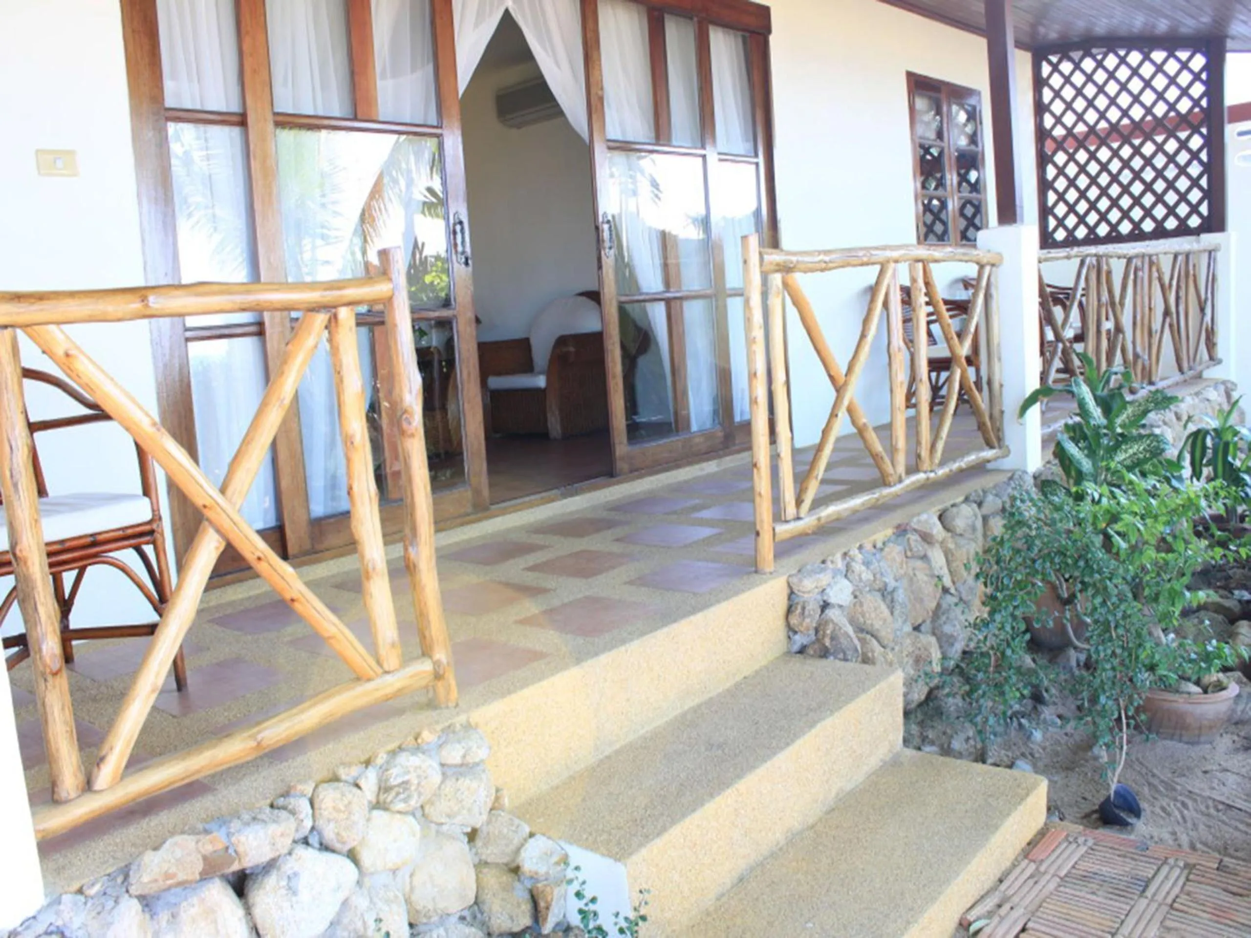 Facade/entrance in The Waterfront Hotel at Fisherman's Village