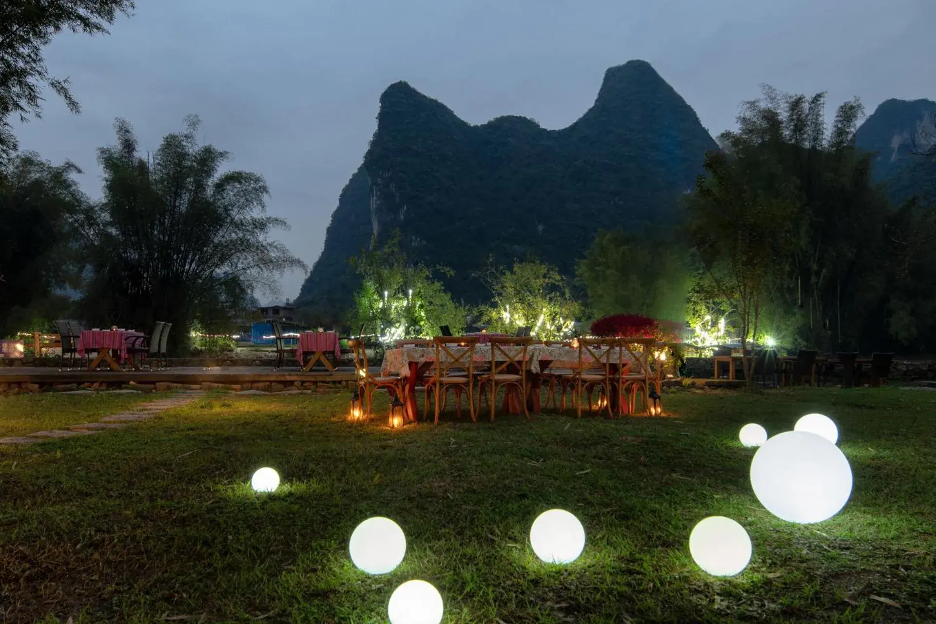 Garden in Yangshuo Moondance Hotel