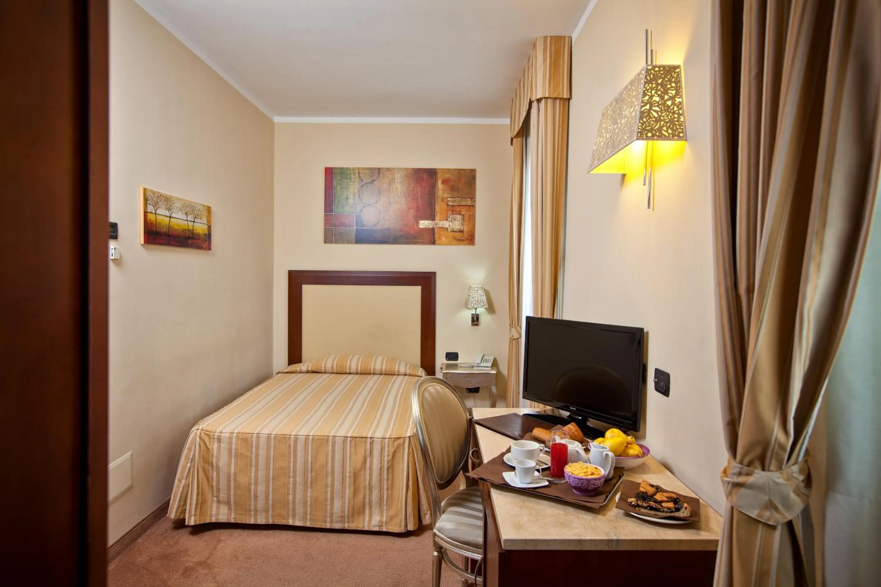 Photo of the whole room, Bed in Hotel For You