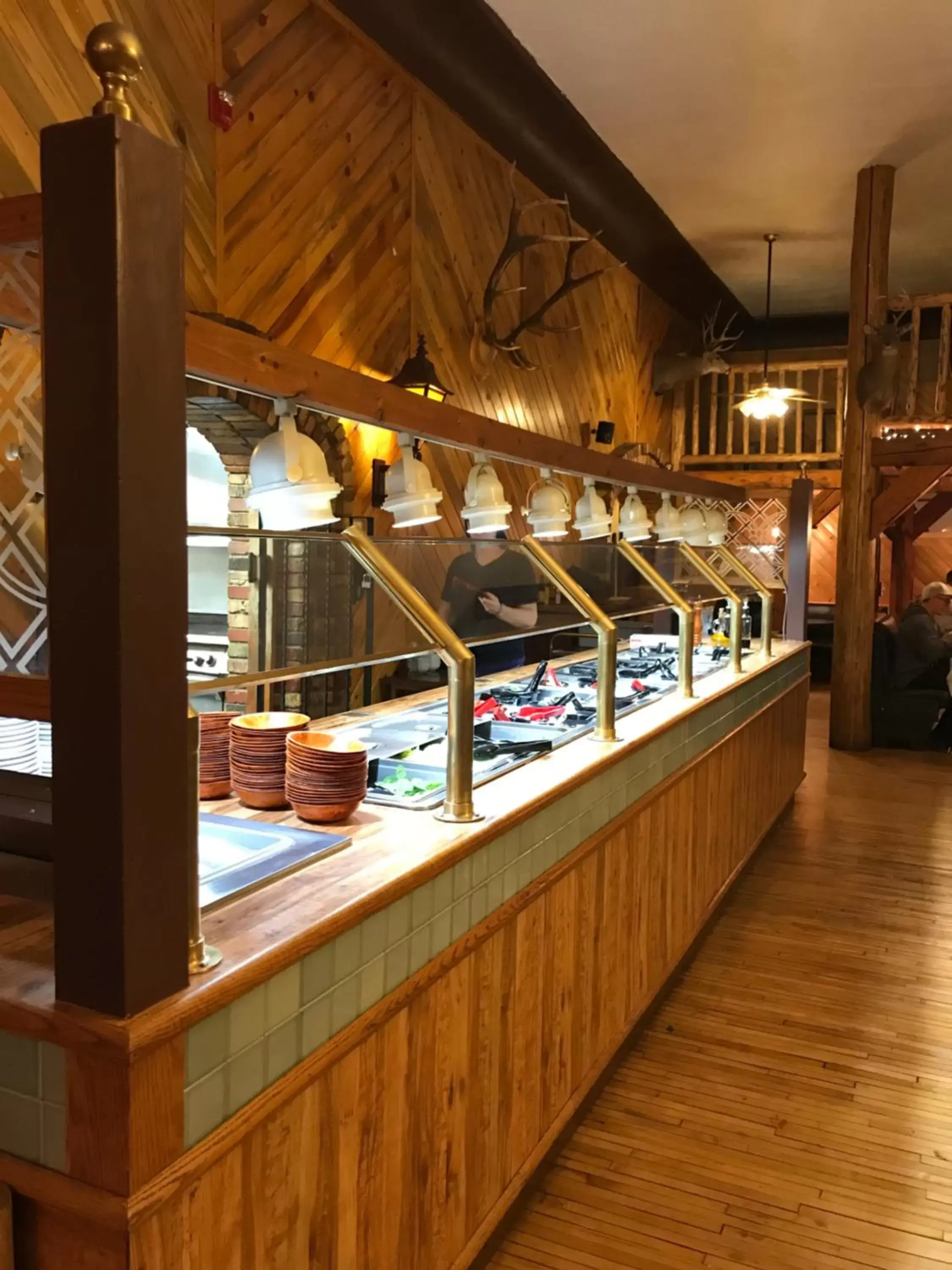 Restaurant/Places to Eat in Colter's Lodge