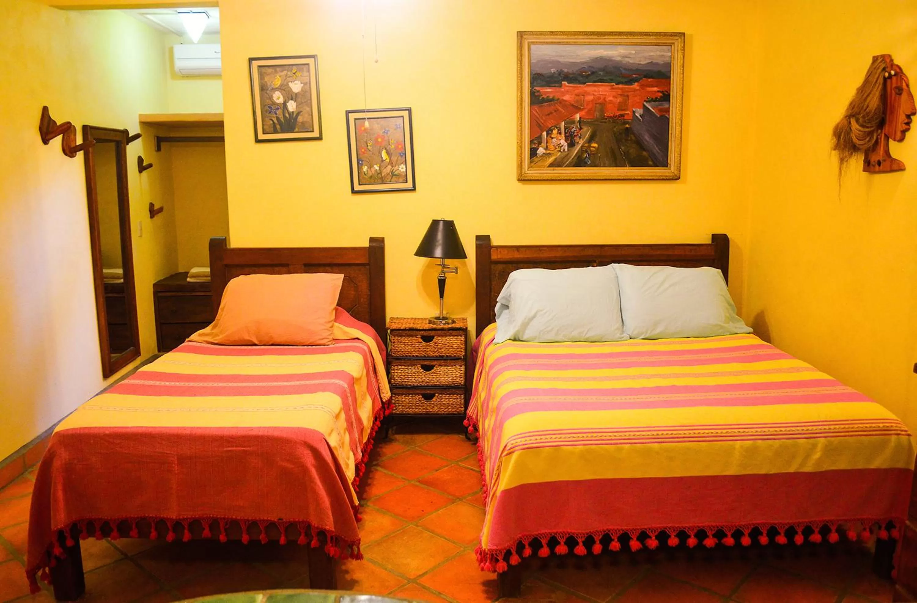 Bathroom, Bed in Hotel Casamar Suites