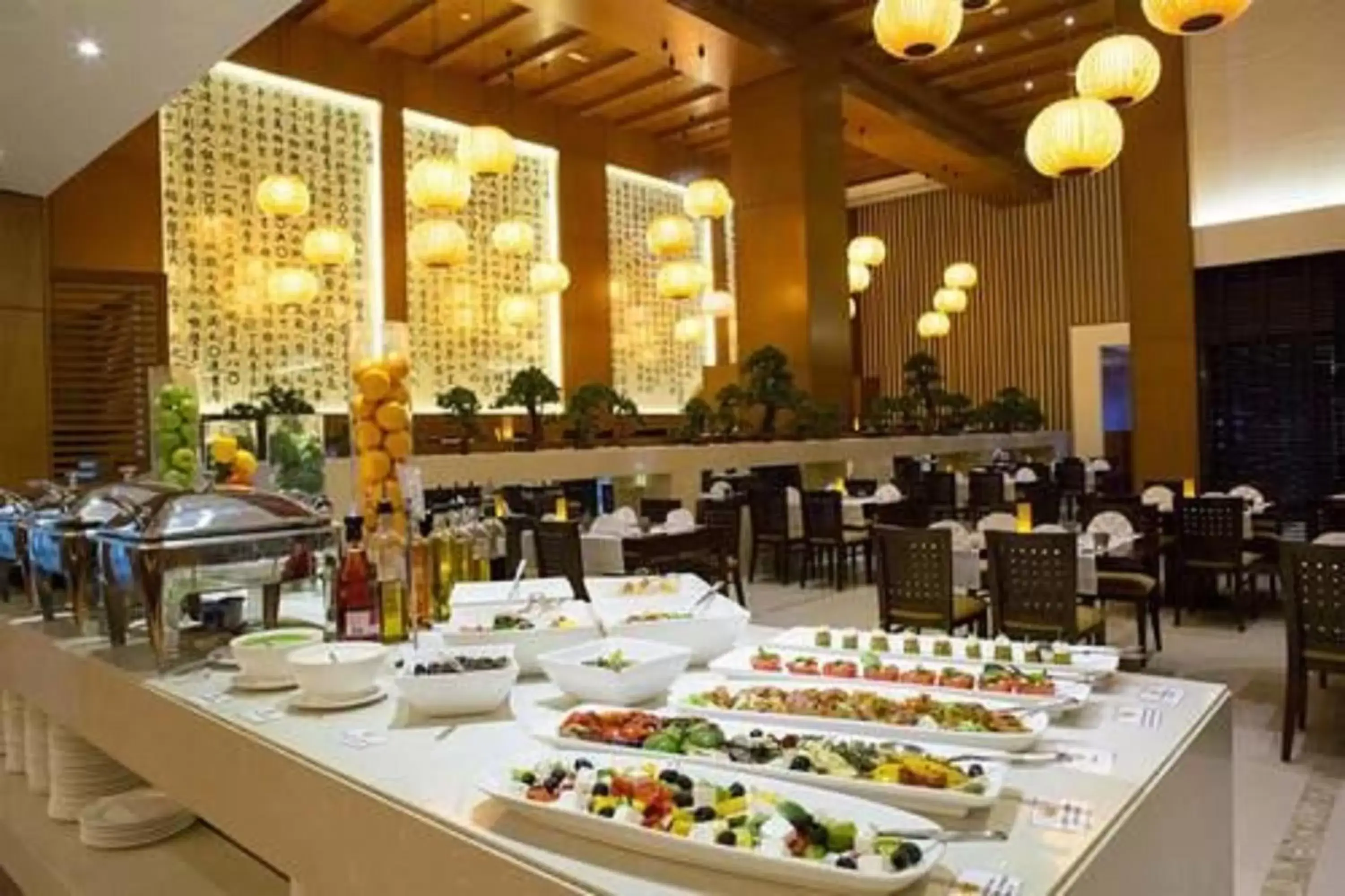 Breakfast, Restaurant/Places to Eat in Asiana Hotel Dubai