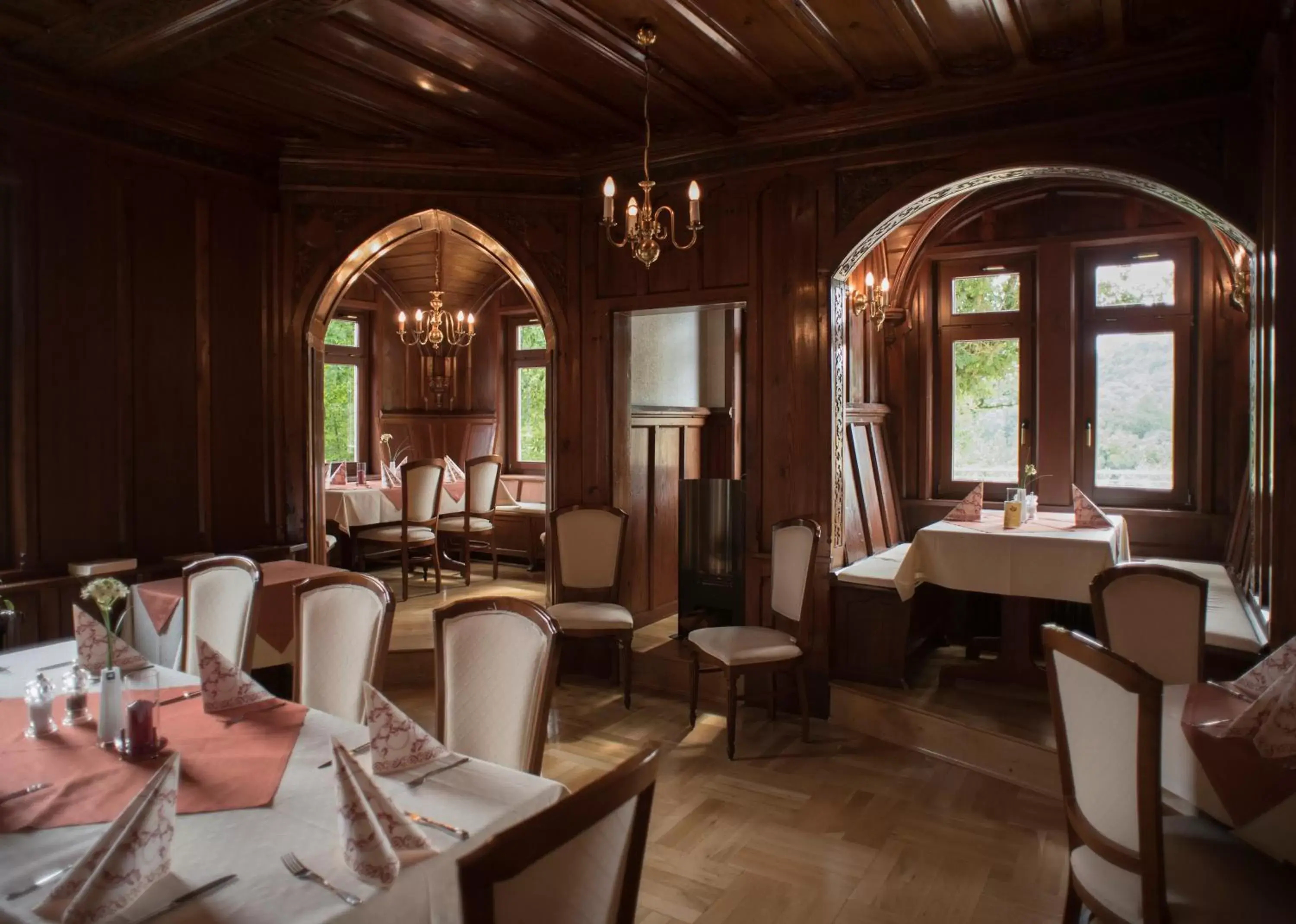 Restaurant/places to eat in Haus Hainstein Restaurant/places to eat in Haus Hainstein