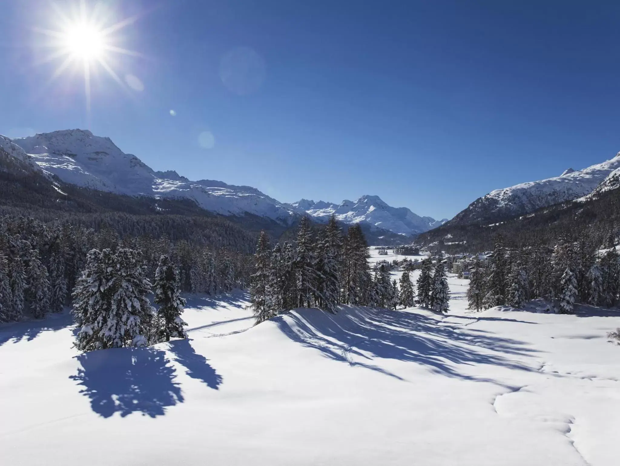 View (from property/room), Winter in Hotel Chesa Spuondas