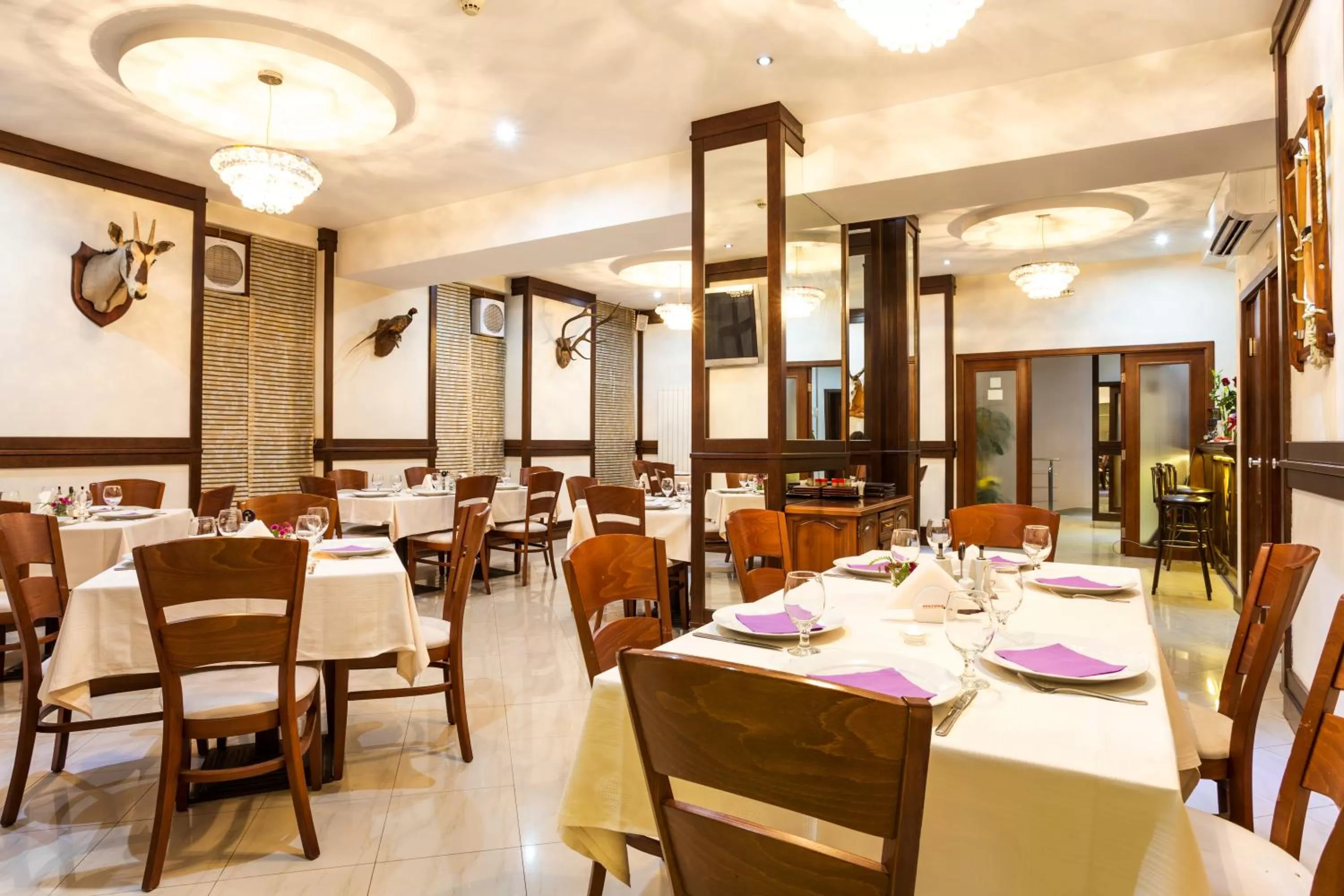 Restaurant/places to eat in Family Hotel Teteven