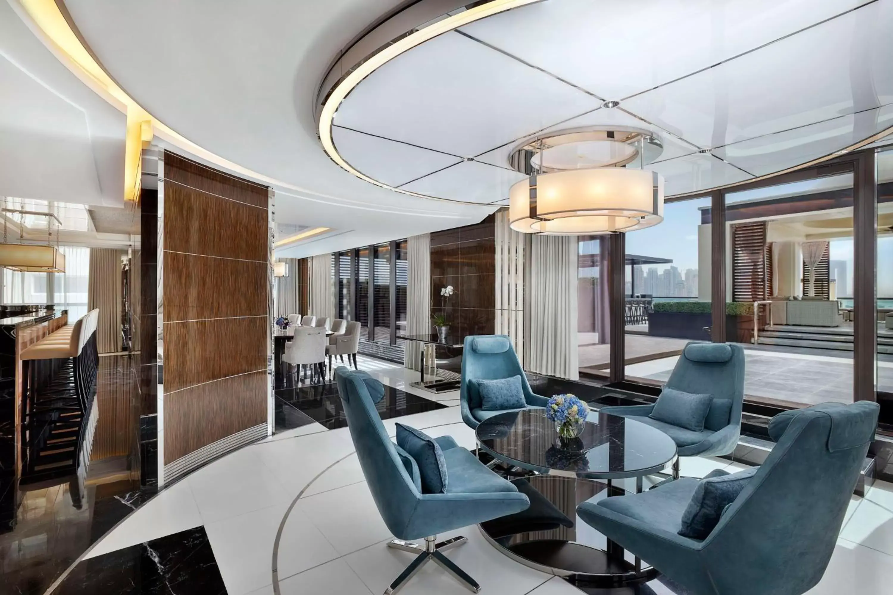 Living room in Hilton Dubai Palm Jumeirah
