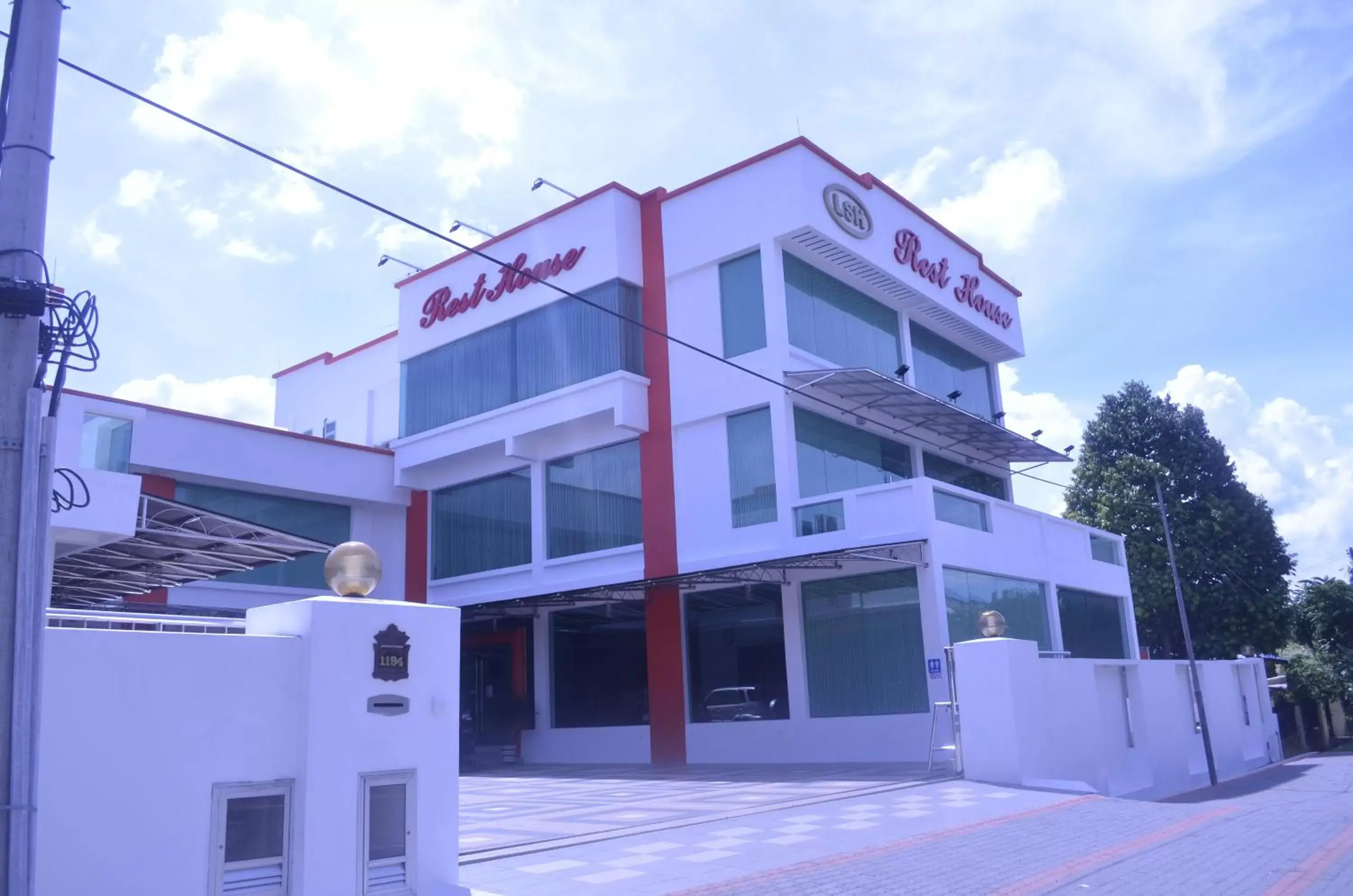 Facade/entrance in LSH Rest House Facade/entrance in LSH Rest House