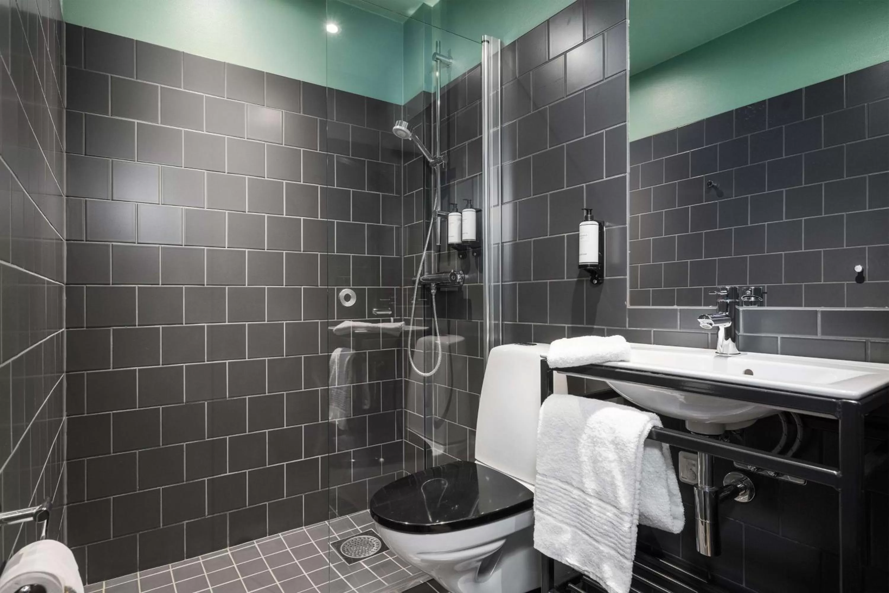 Bathroom in Best Western Plus Hus 57