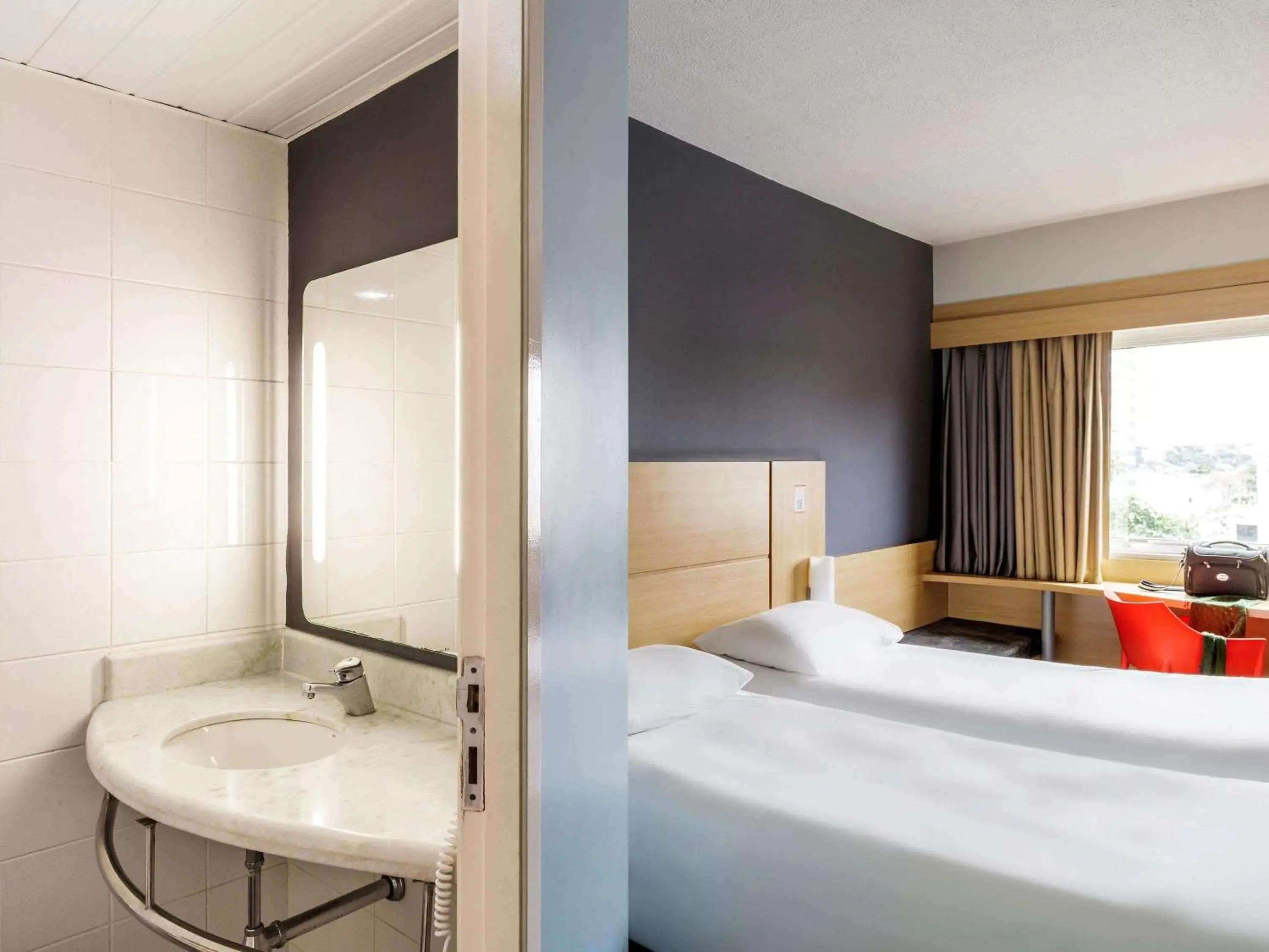Bed in ibis Sao Jose dos Campos Dutra Bed in ibis Sao Jose dos Campos Dutra