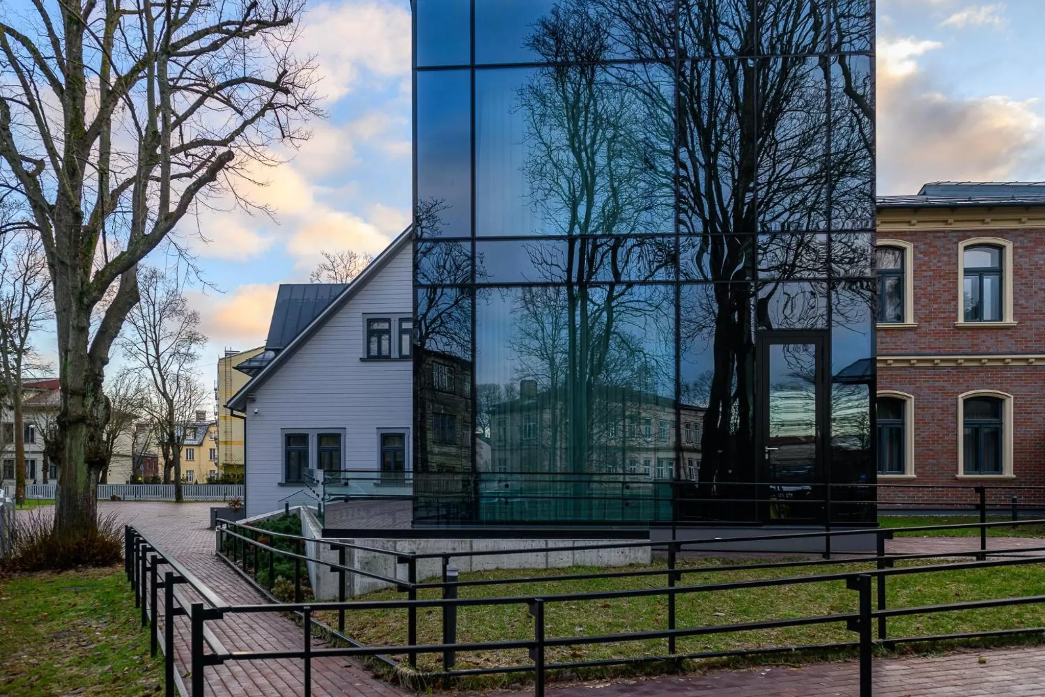 Property Building in Roze Peldu Residence