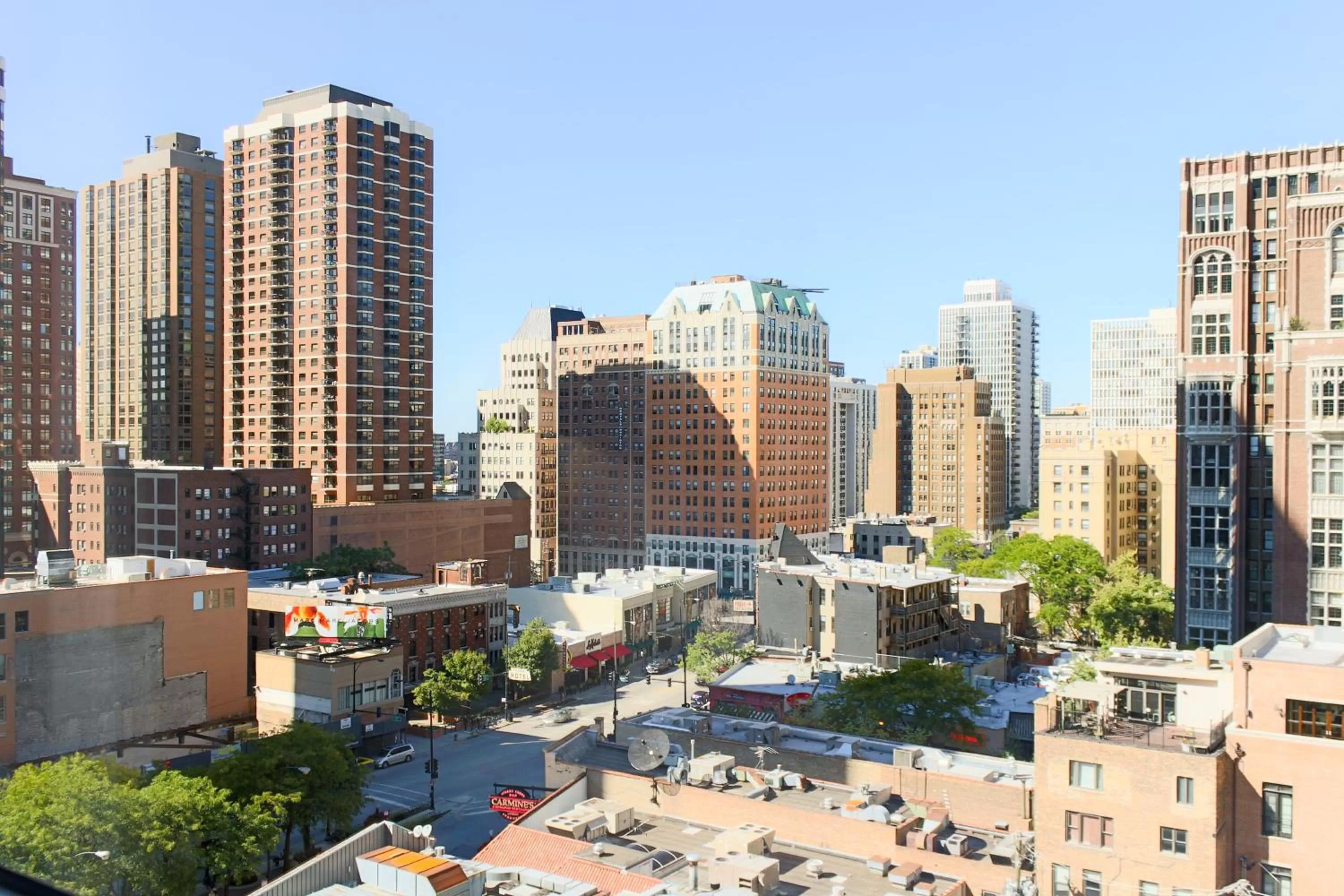 Double Room with Two Double Beds and Lake View in Thompson Chicago, by Hyatt