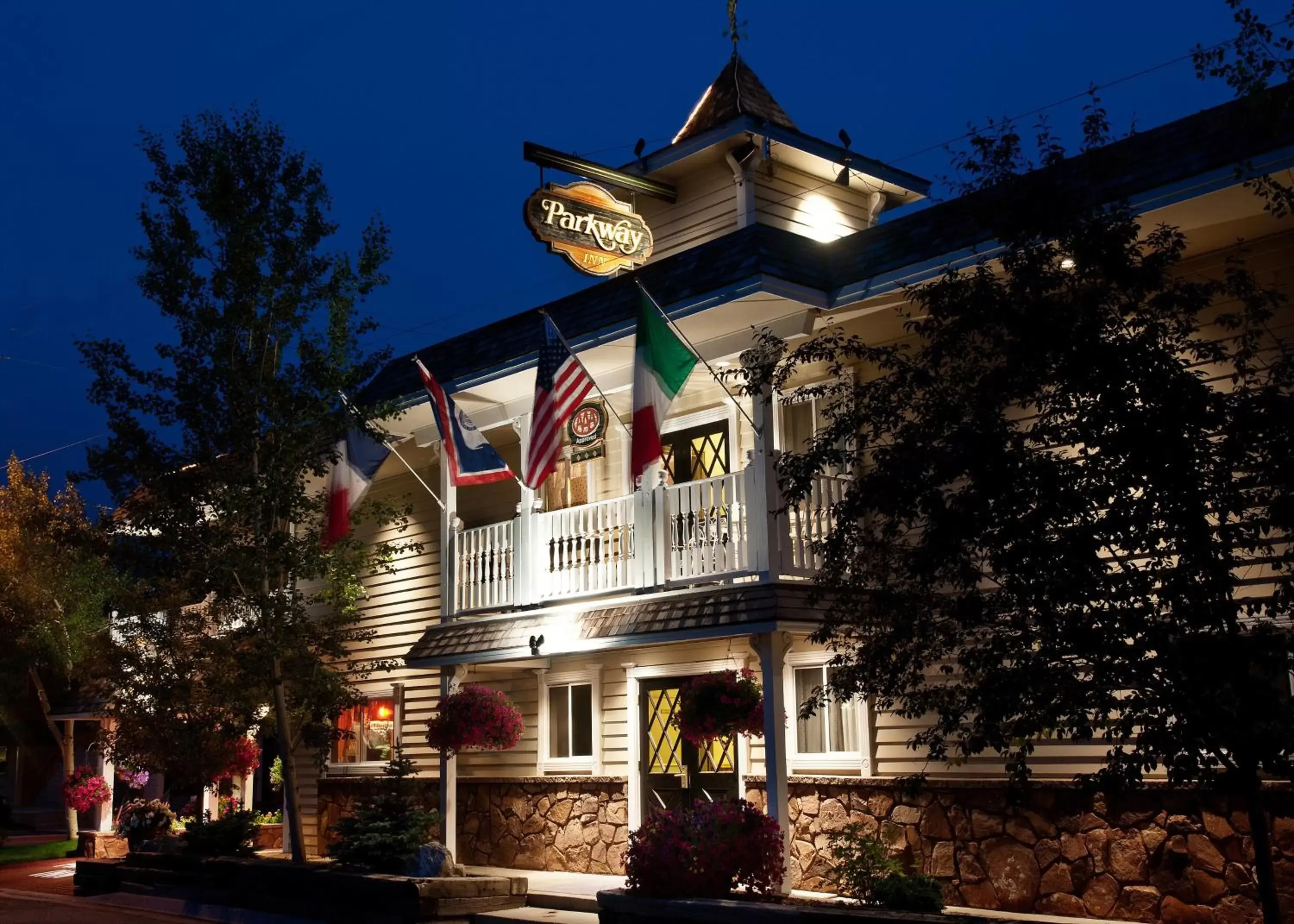 Facade/entrance, Property Building in Parkway Inn of Jackson Hole