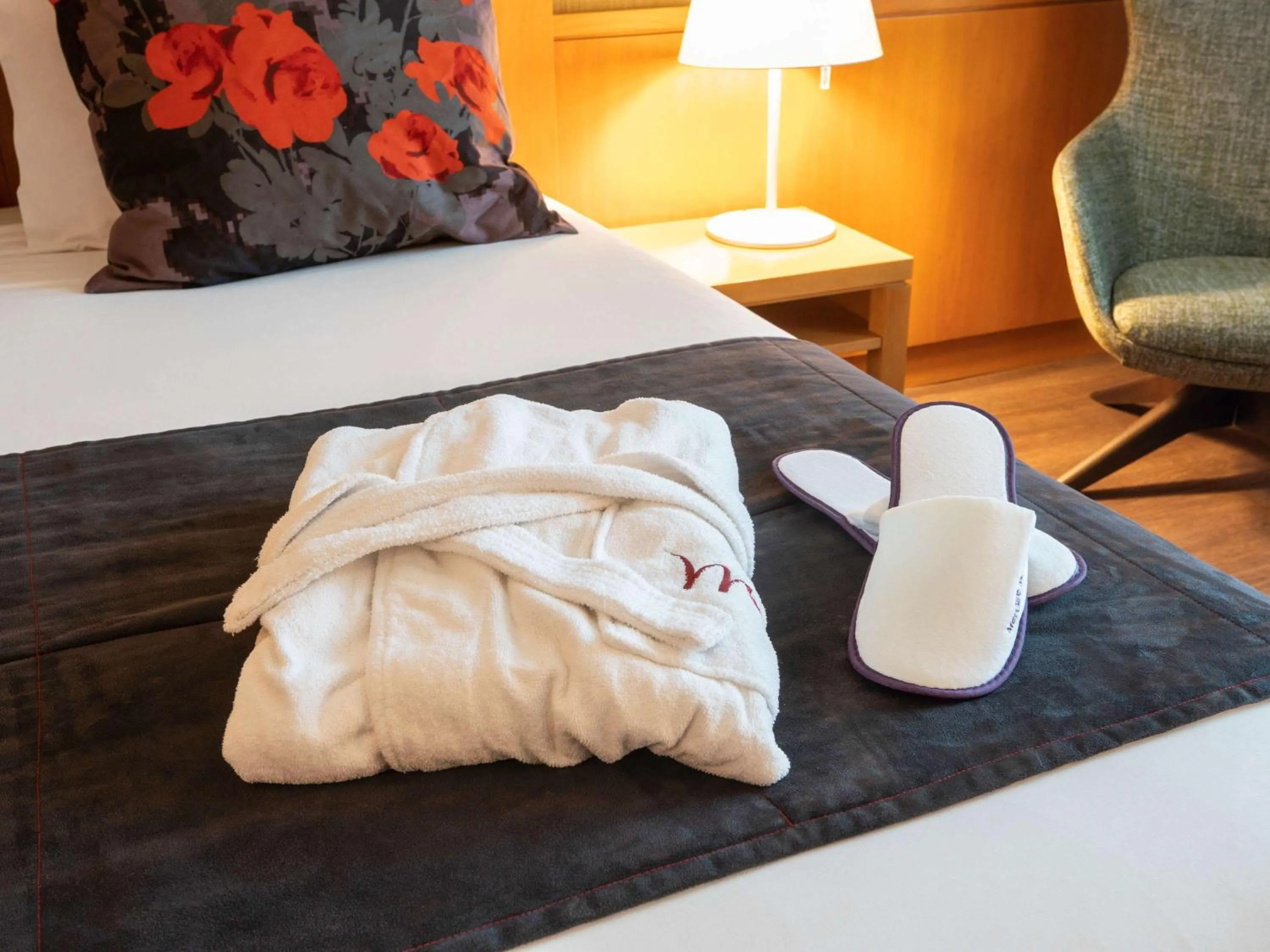 Superior Room with 1 Double Bed in Hotel Mercure Porto Gaia