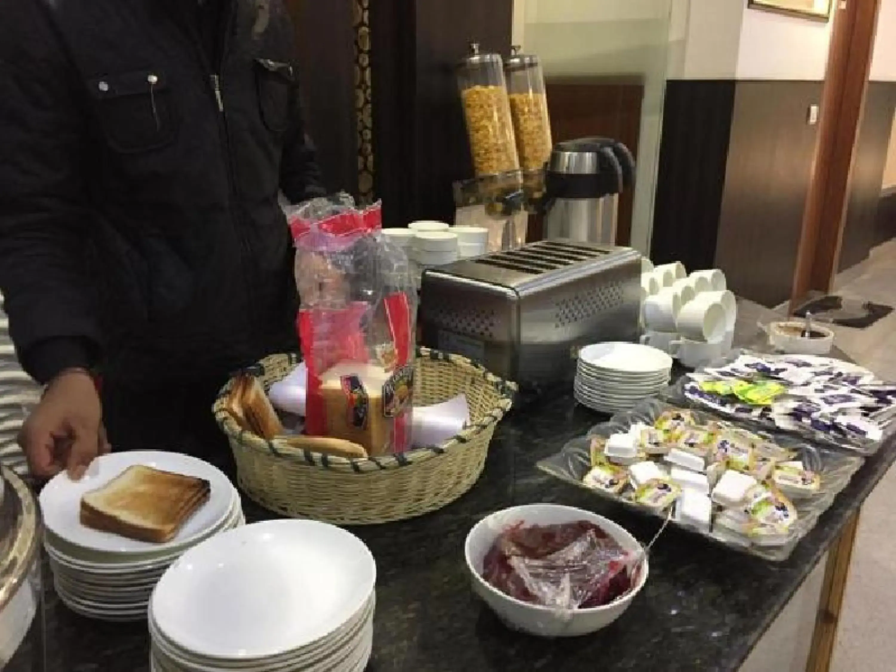 Breakfast in Hotel Aeropath Near IGI Airport Delhi