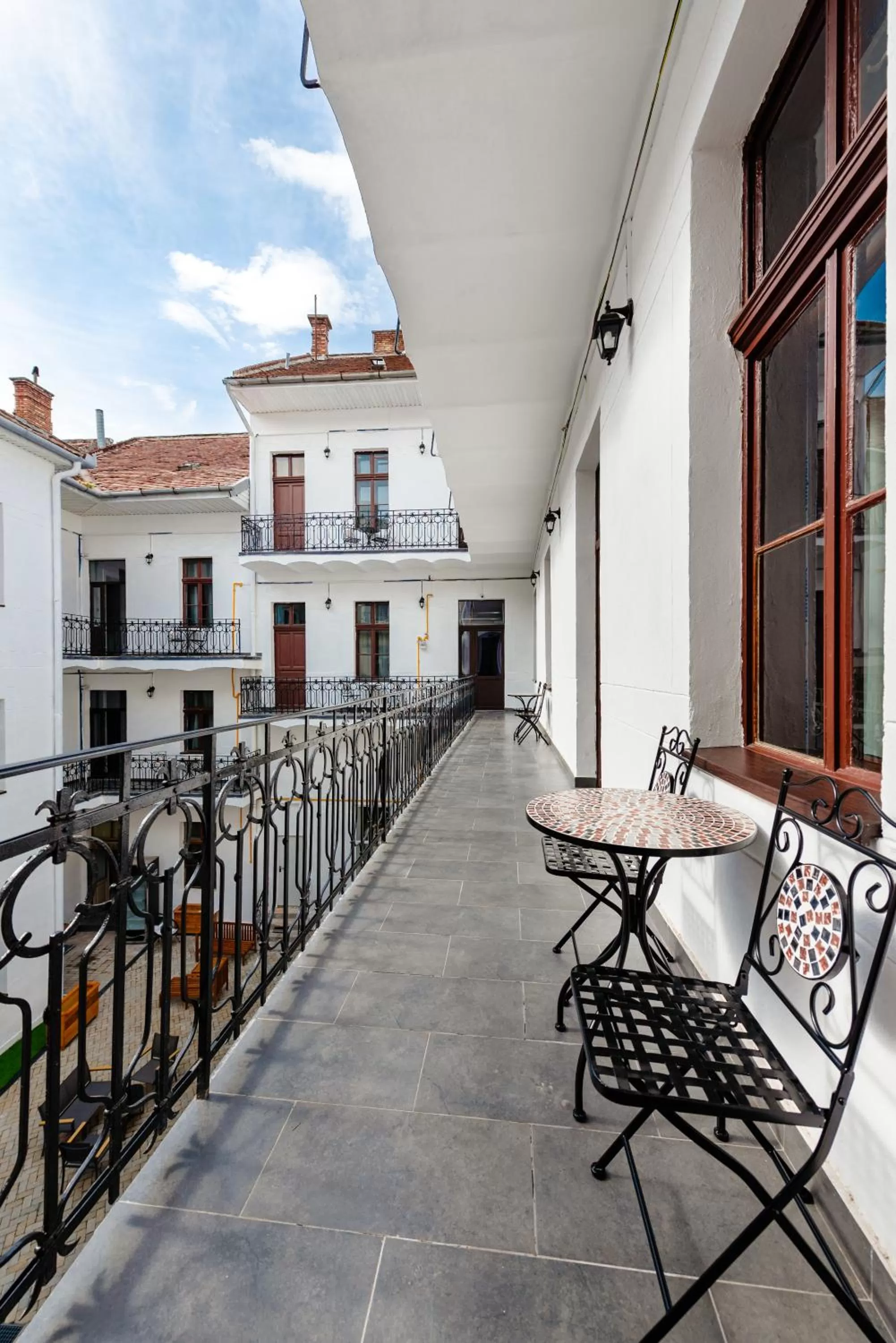 Balcony/Terrace in Palace Bulevard Inn