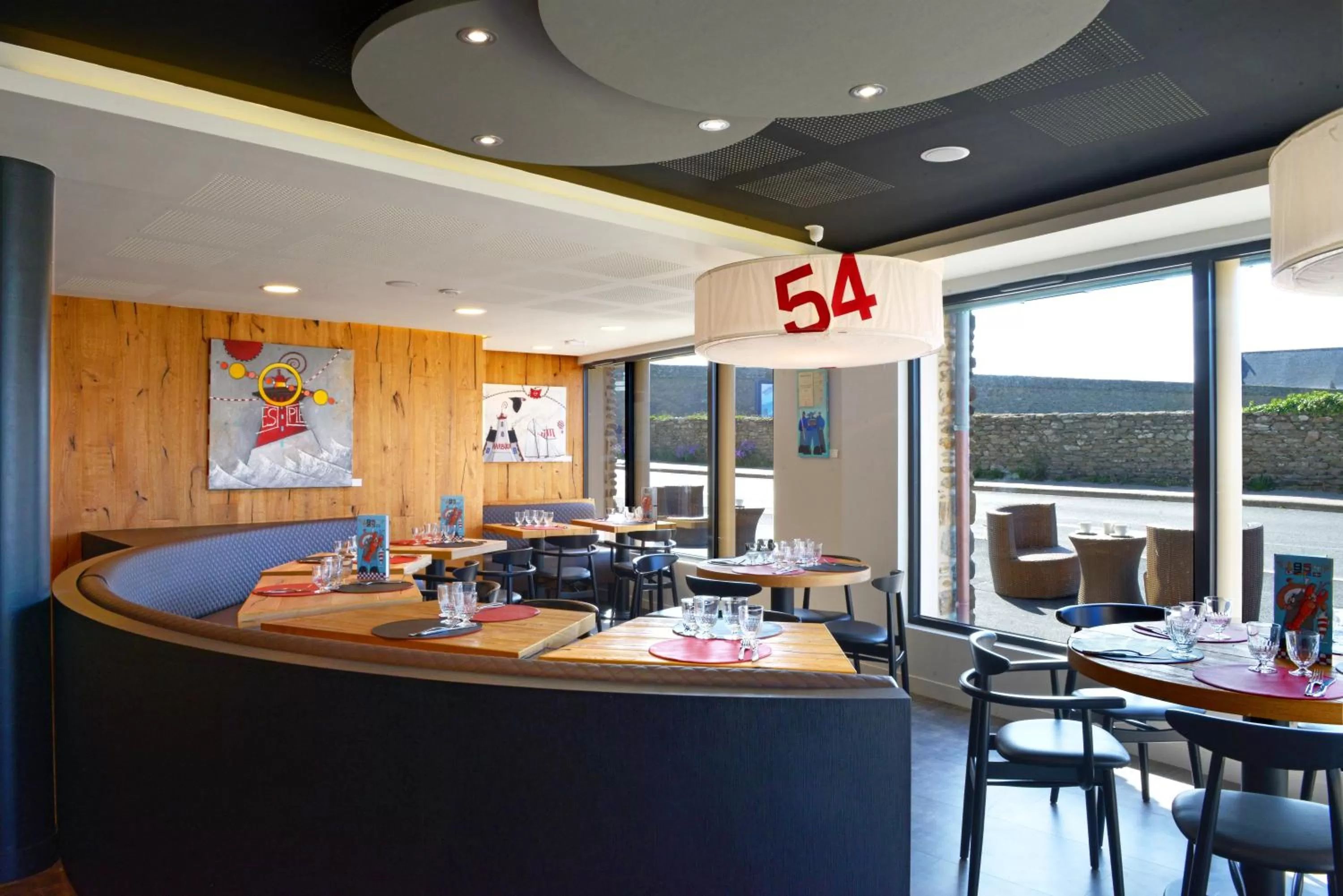 Restaurant/places to eat in Hostellerie de la Pointe Saint-Mathieu - SPA & Restaurant