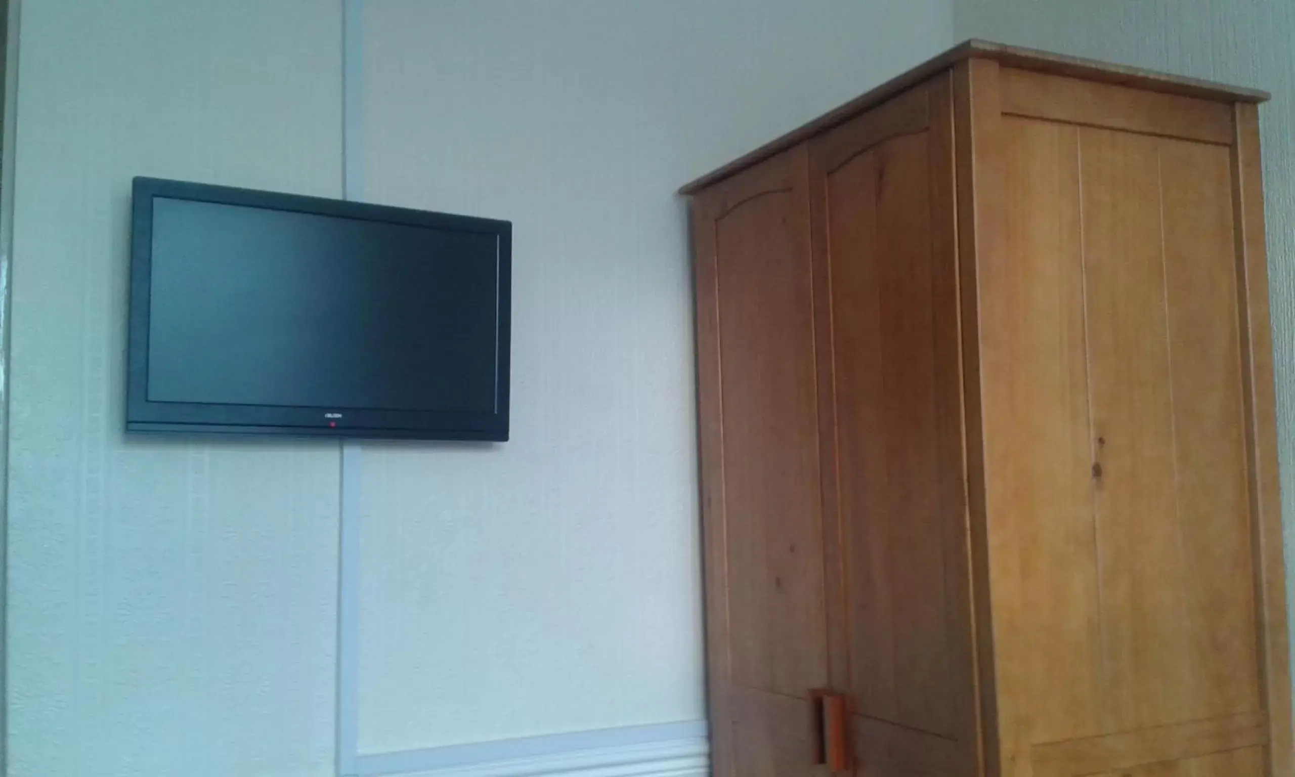 TV and multimedia, TV/Entertainment Center in Gilesgate Moor Hotel