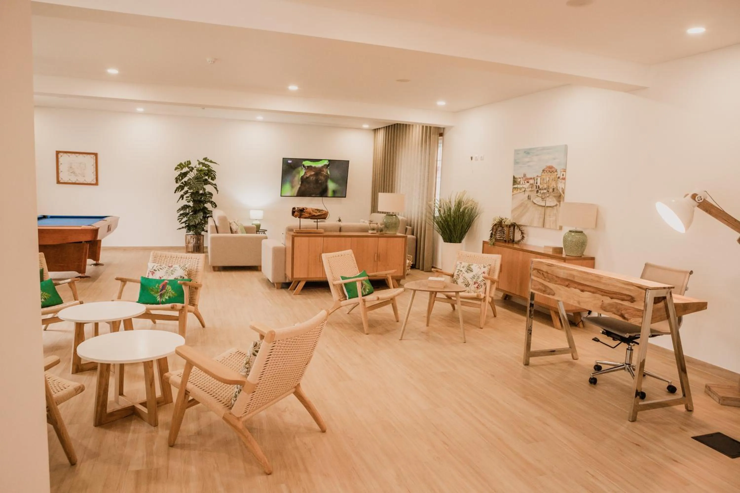 Communal lounge/ TV room in Hotel Neptuno