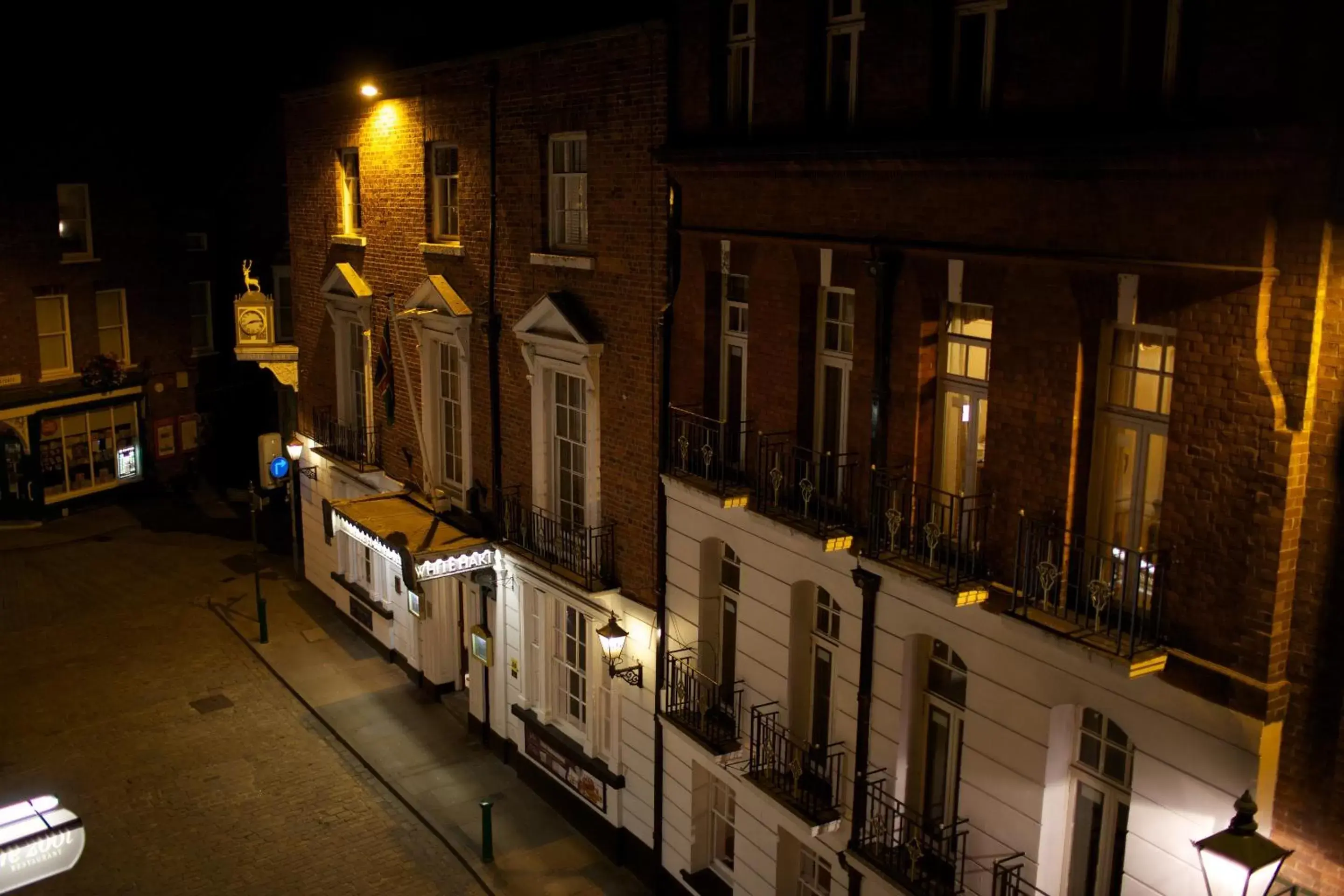 Facade/entrance in The White Hart Hotel Lincoln